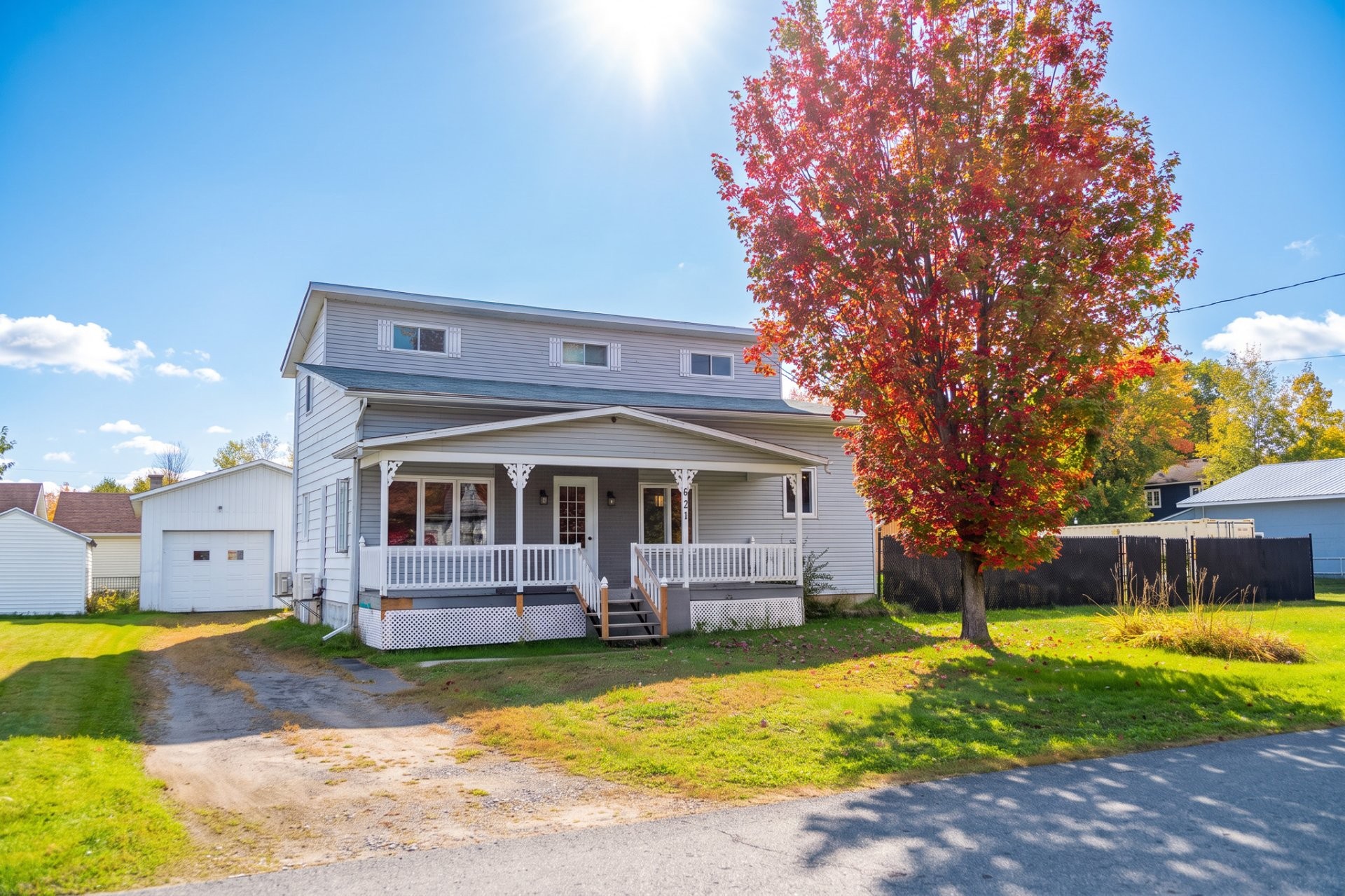









421


Rue de l'Alouette

,
Shawinigan,




QC
G0X1L0

