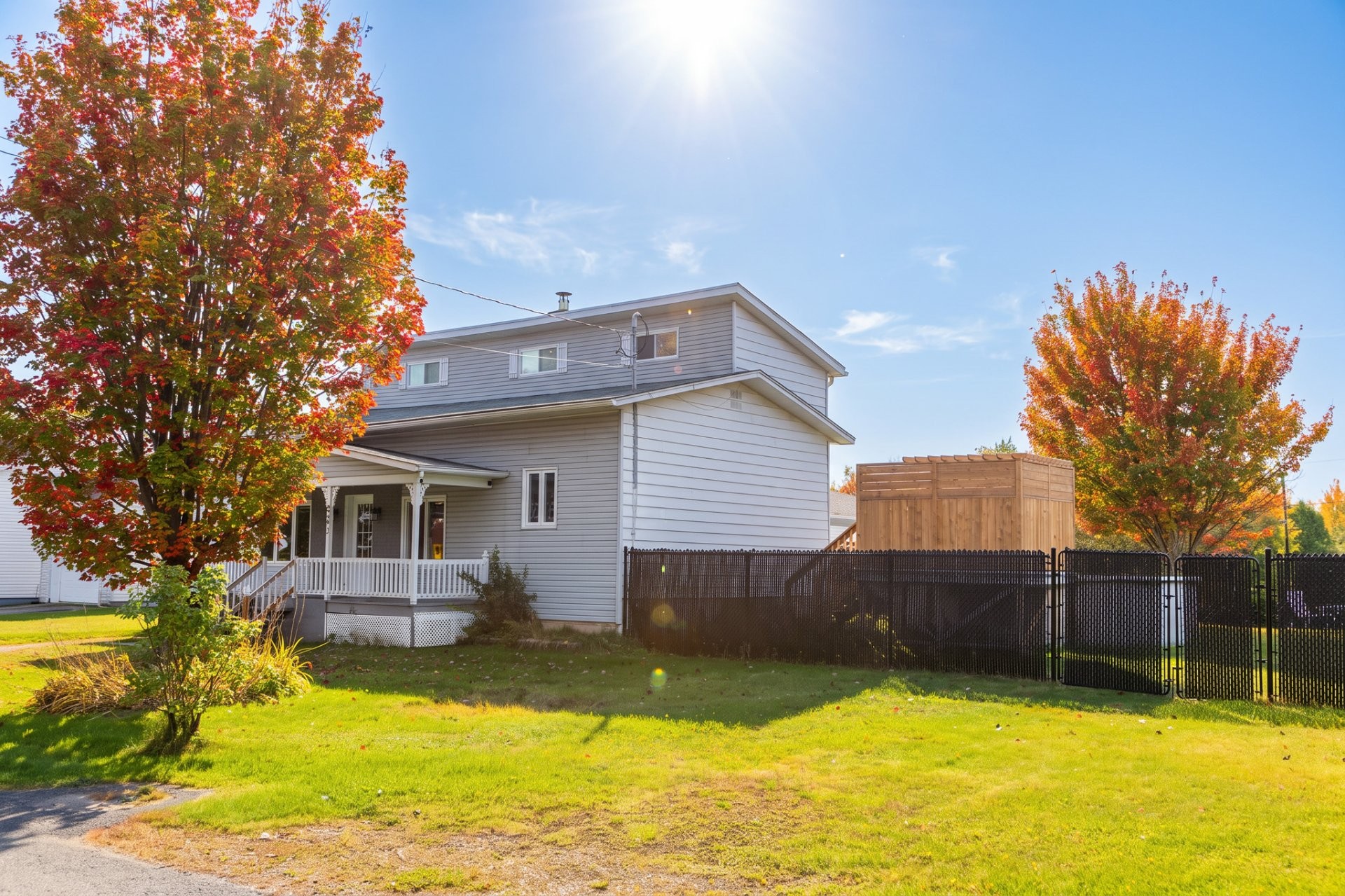 









421


Rue de l'Alouette

,
Shawinigan,




QC
G0X1L0


