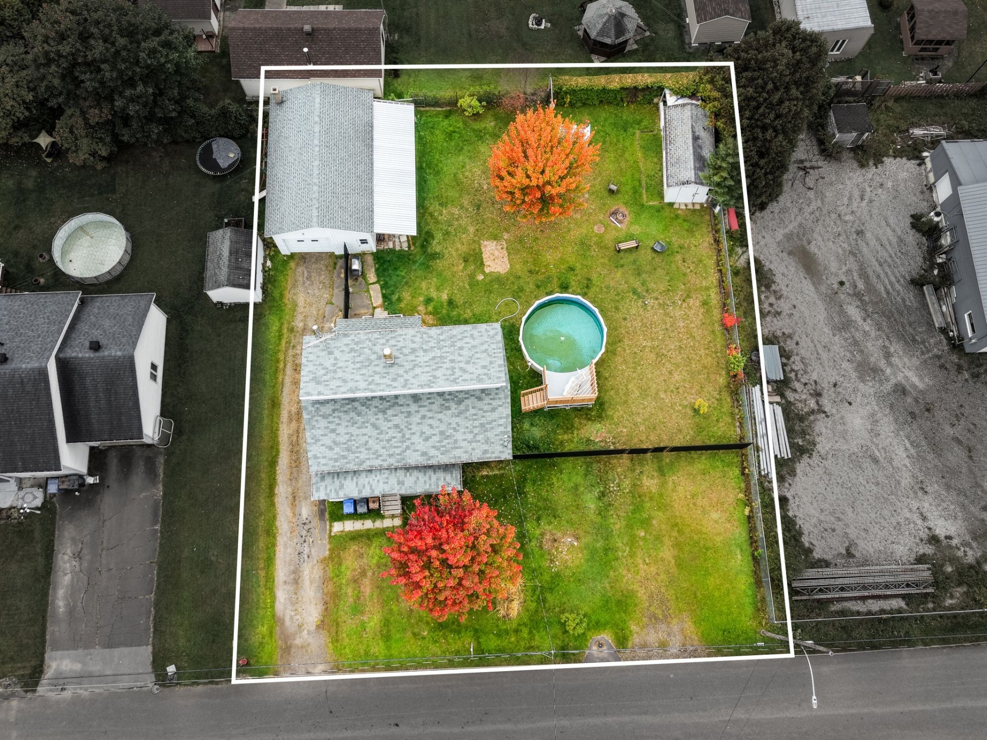 









421


Rue de l'Alouette

,
Shawinigan,




QC
G0X1L0

