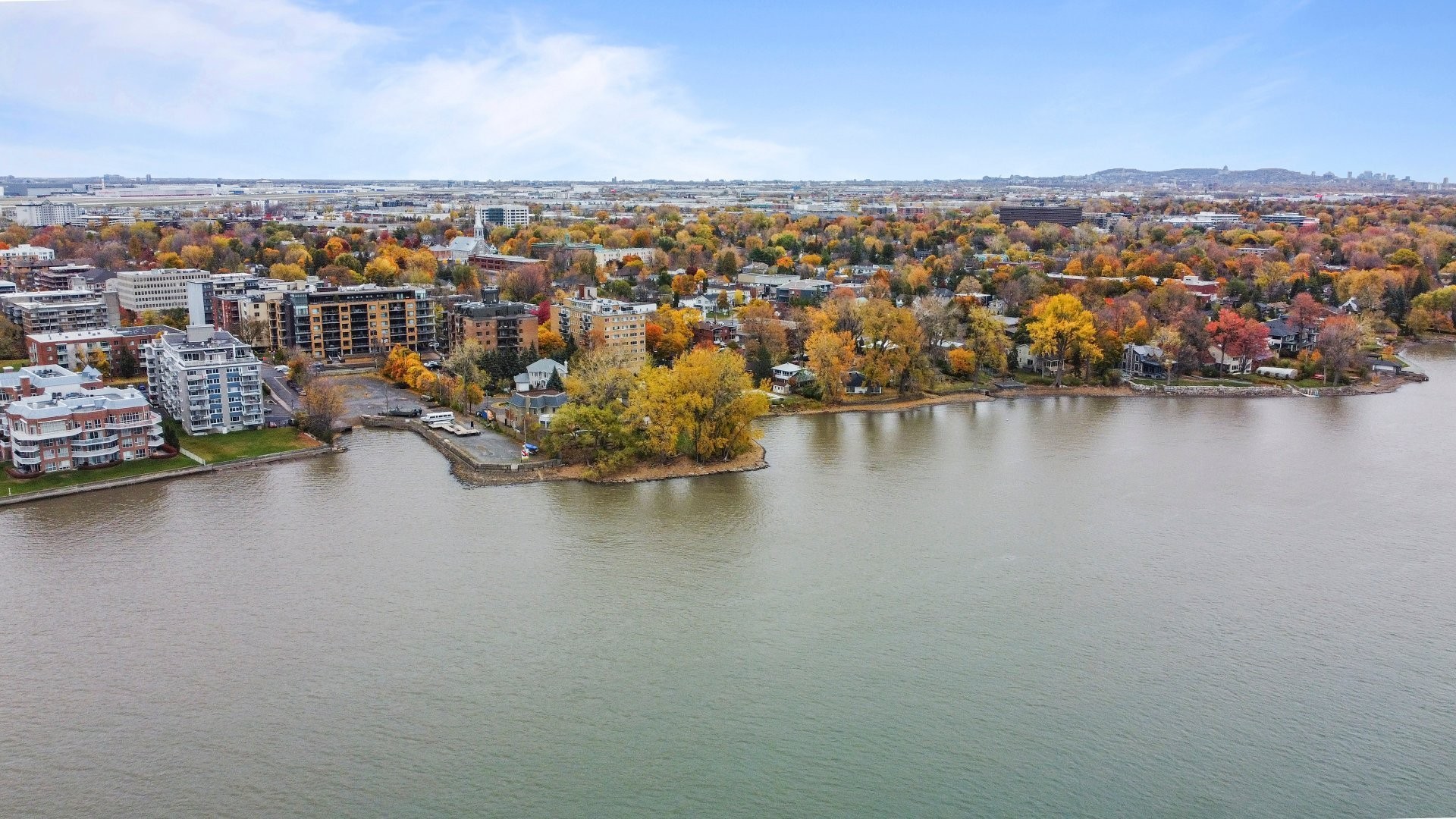 









795


Ch. du Bord-du-Lac-Lakeshore

, 409,
Dorval,




QC
H9S0A8


