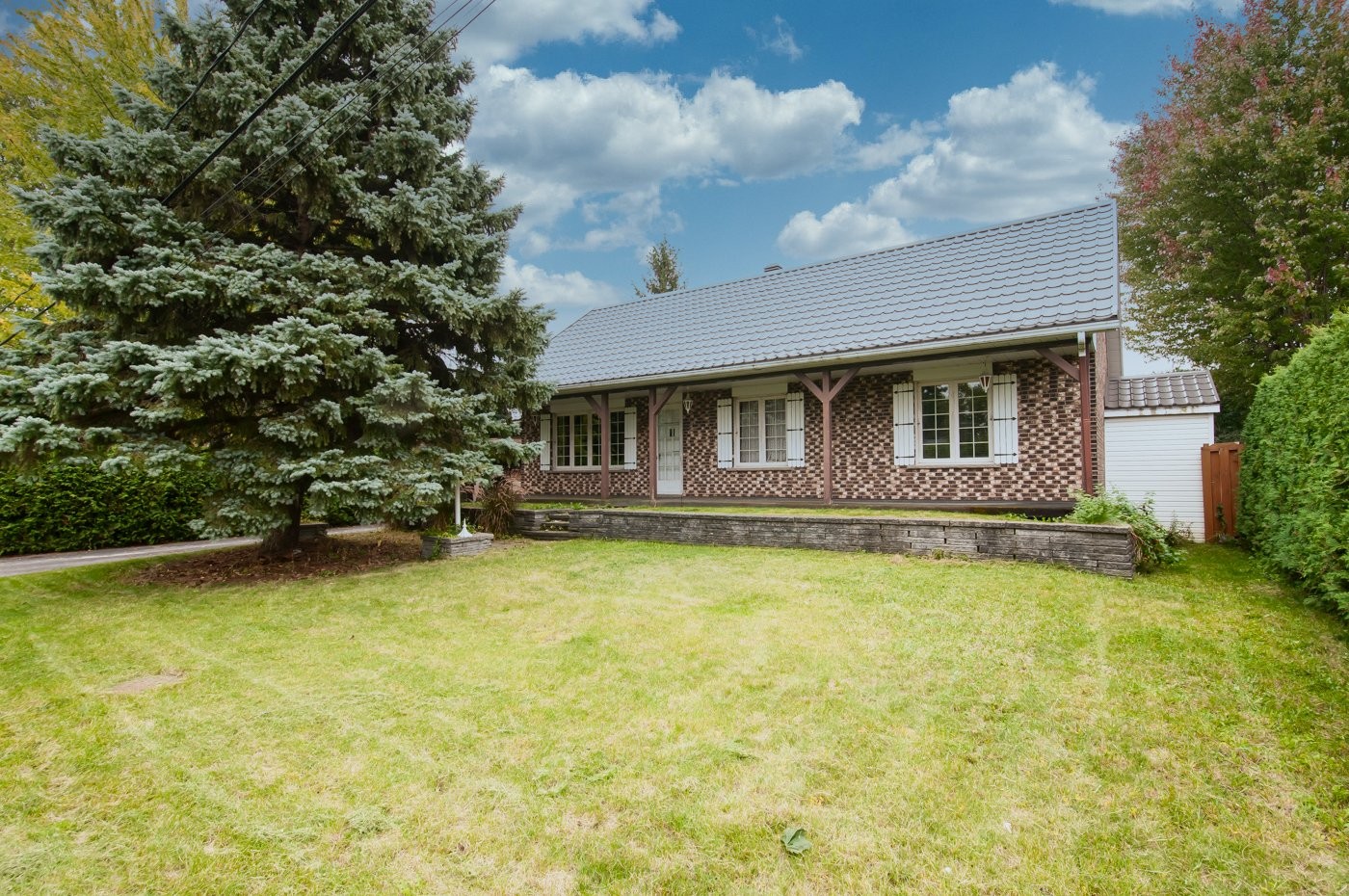 









854


Rue Brault

,
Saint-Jean-sur-Richelieu,




QC
J3B2G5

