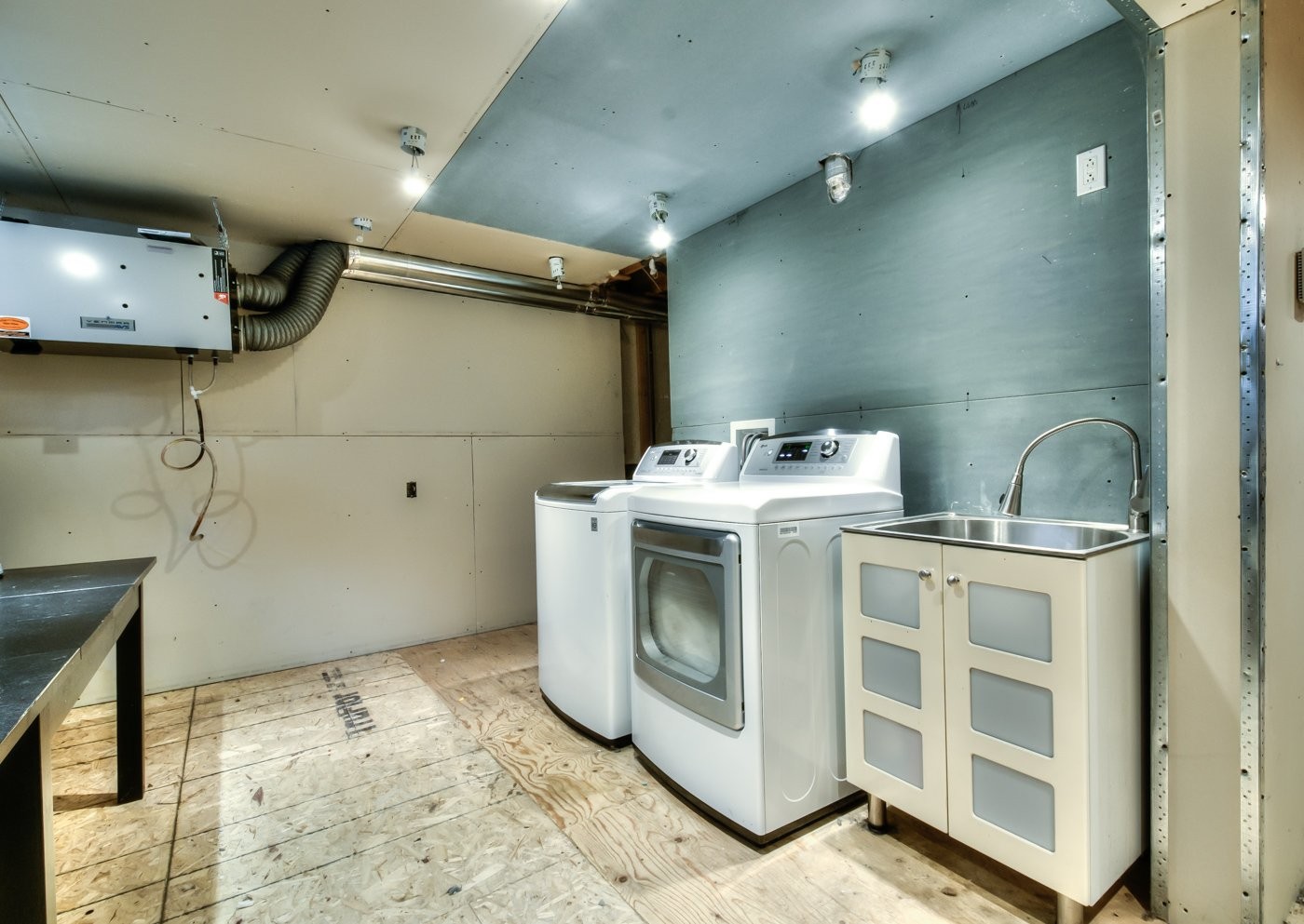 









854


Rue Brault

,
Saint-Jean-sur-Richelieu,




QC
J3B2G5

