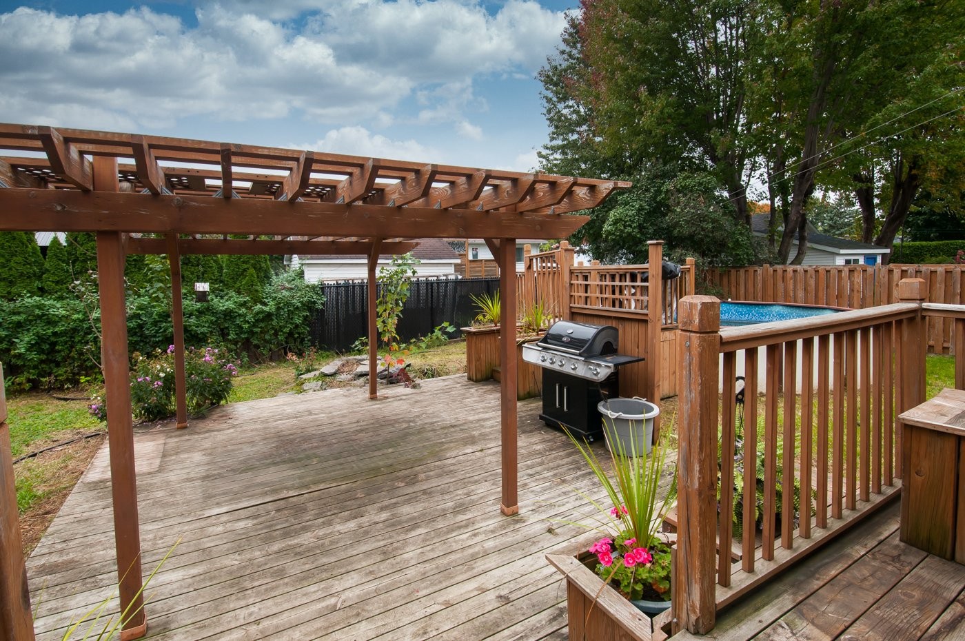 









854


Rue Brault

,
Saint-Jean-sur-Richelieu,




QC
J3B2G5

