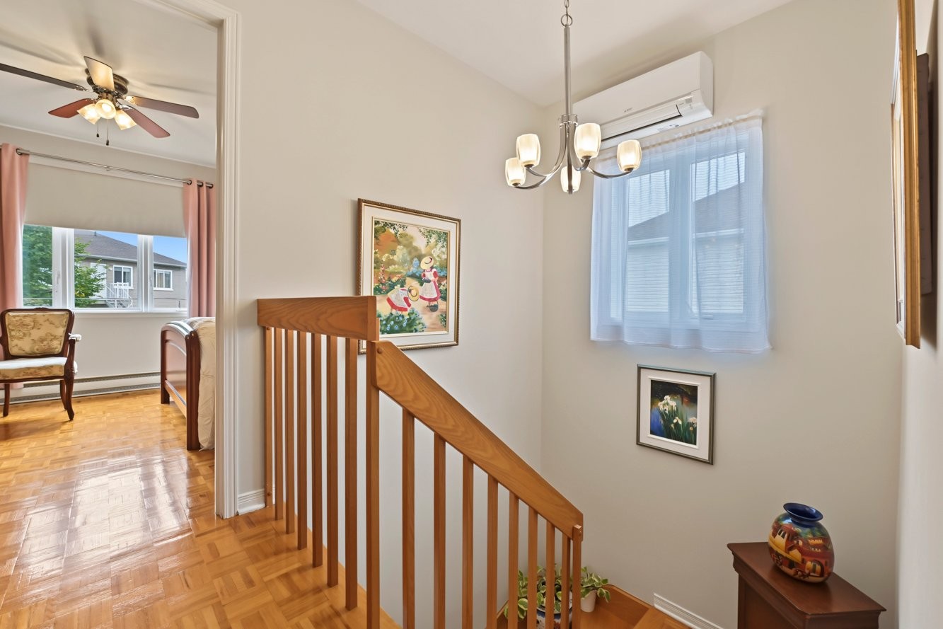 









457


Rue de la Tenure

,
Varennes,




QC
J3X2H6

