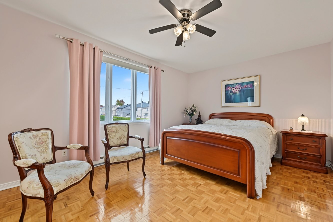 









457


Rue de la Tenure

,
Varennes,




QC
J3X2H6

