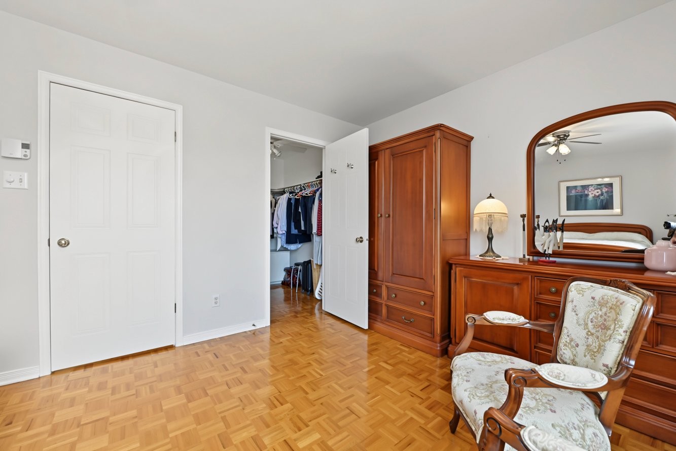 









457


Rue de la Tenure

,
Varennes,




QC
J3X2H6

