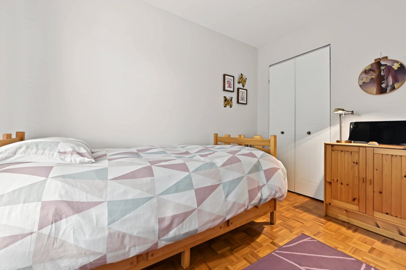 









457


Rue de la Tenure

,
Varennes,




QC
J3X2H6

