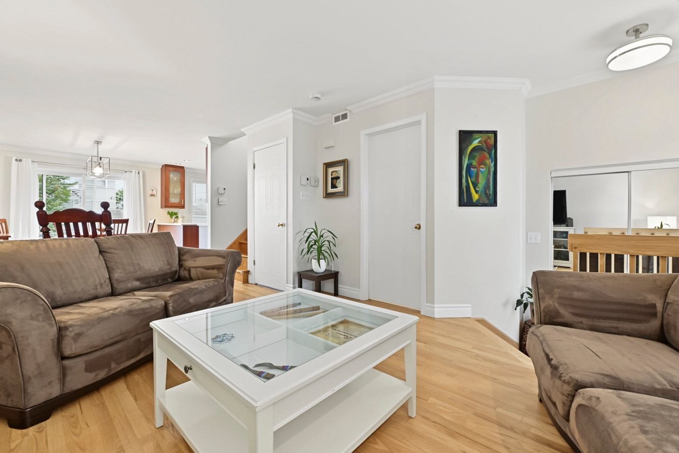 









457


Rue de la Tenure

,
Varennes,




QC
J3X2H6

