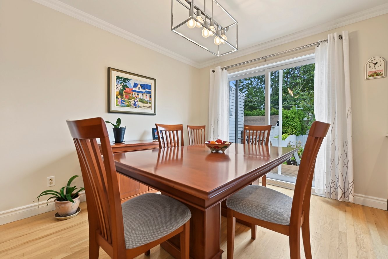









457


Rue de la Tenure

,
Varennes,




QC
J3X2H6

