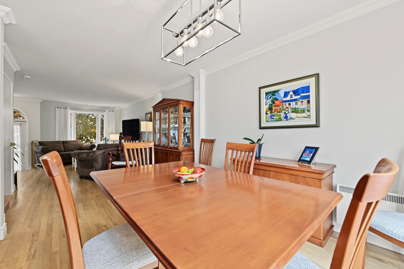 









457


Rue de la Tenure

,
Varennes,




QC
J3X2H6

