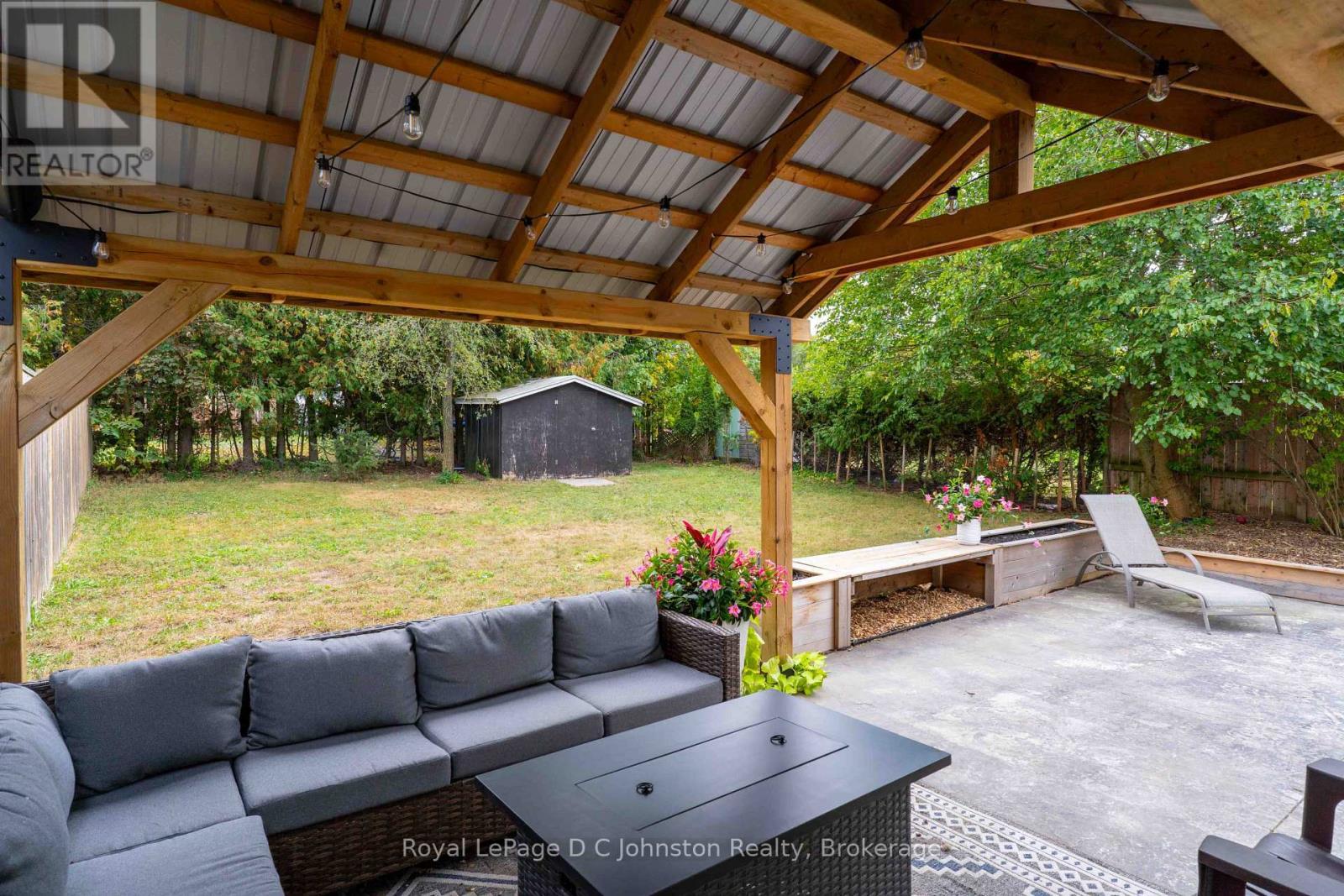 












761 ARLINGTON STREET

,
Saugeen Shores,




Ontario
N0H2C4

