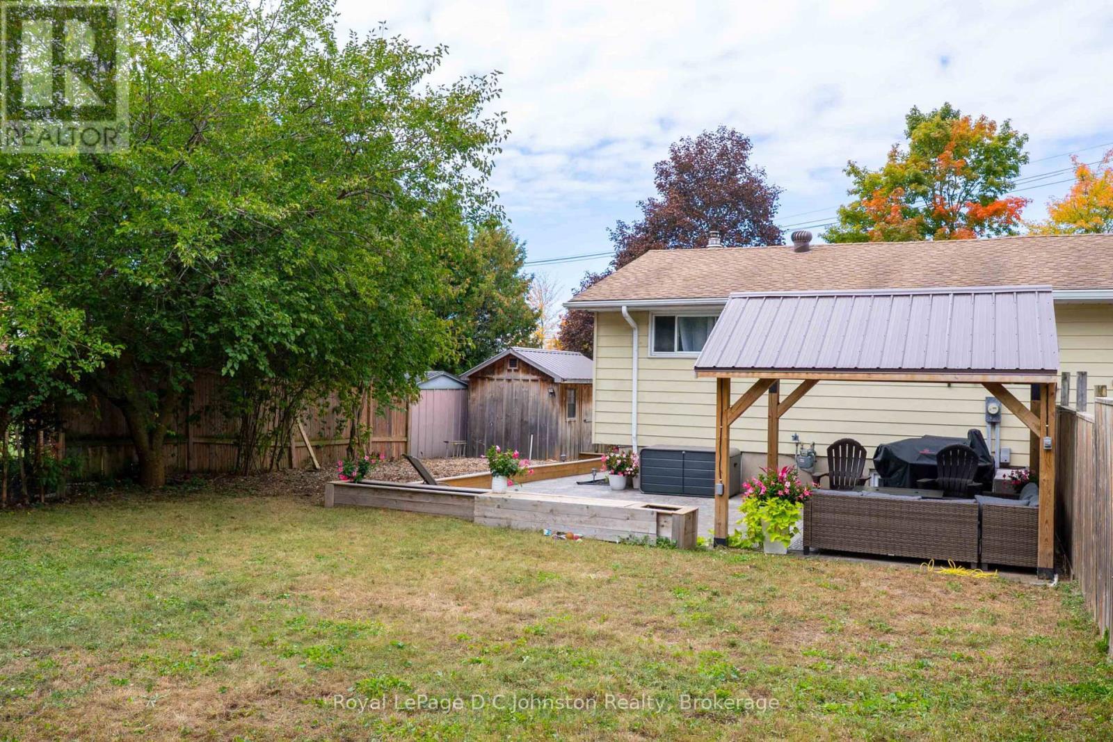 












761 ARLINGTON STREET

,
Saugeen Shores,




Ontario
N0H2C4

