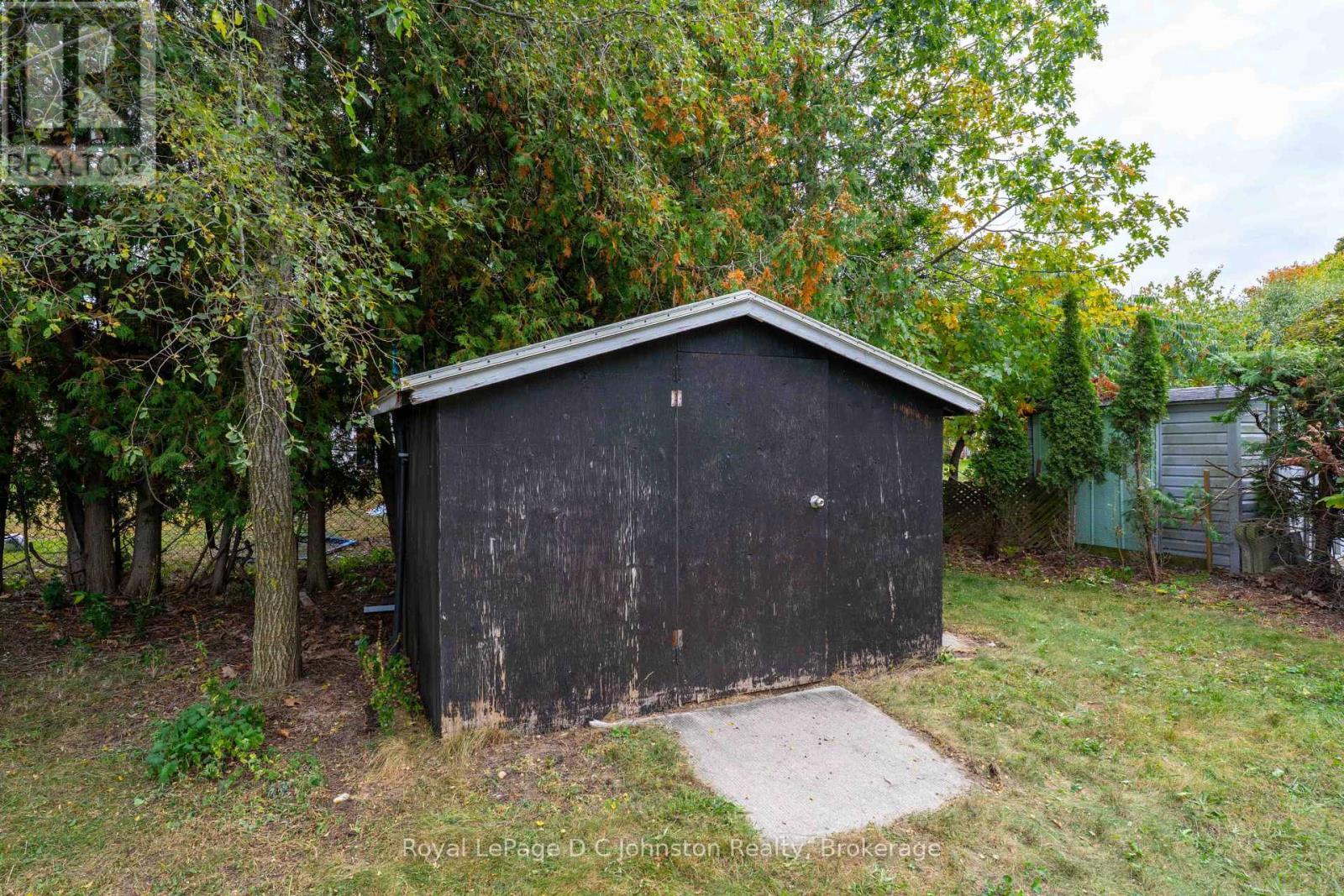 












761 ARLINGTON STREET

,
Saugeen Shores,




Ontario
N0H2C4

