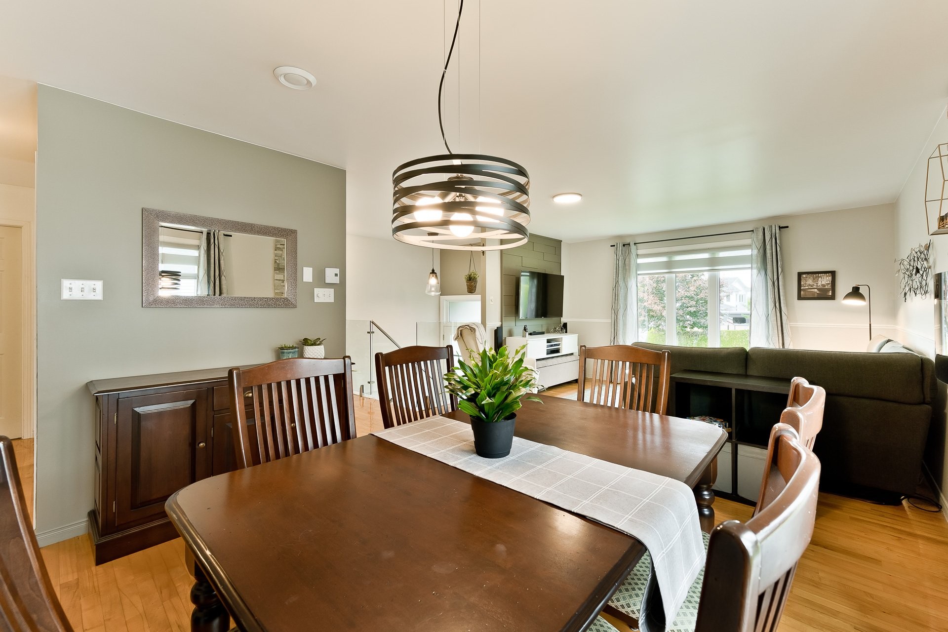 









1850


Rue de Châteaumont

,
Sherbrooke (Fleurimont),




QC
J1G5C4

