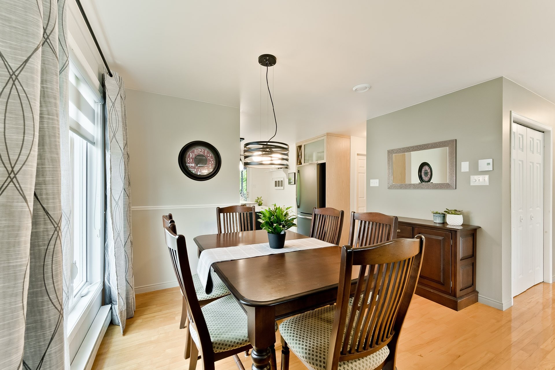 









1850


Rue de Châteaumont

,
Sherbrooke (Fleurimont),




QC
J1G5C4

