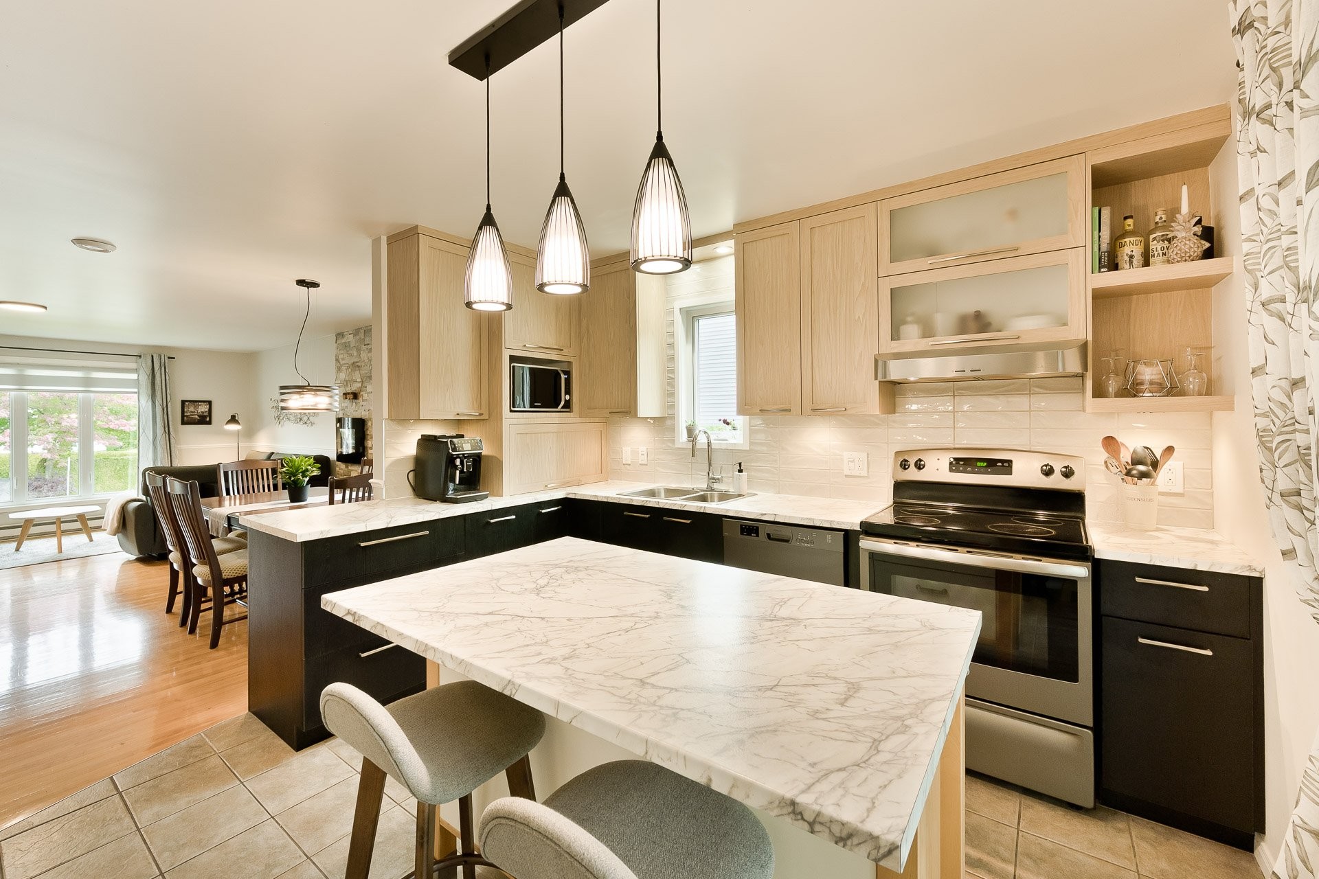 









1850


Rue de Châteaumont

,
Sherbrooke (Fleurimont),




QC
J1G5C4

