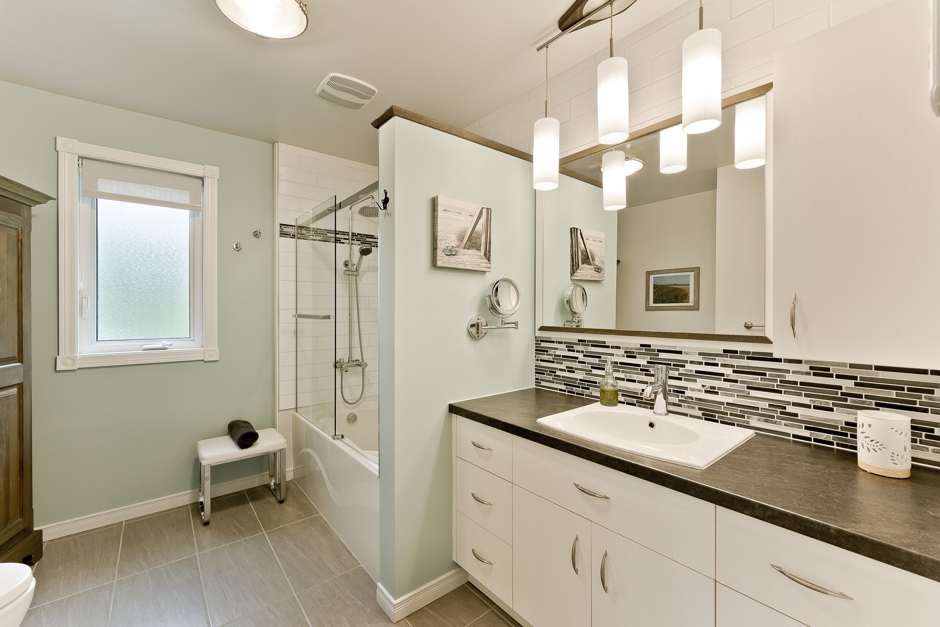 









1850


Rue de Châteaumont

,
Sherbrooke (Fleurimont),




QC
J1G5C4

