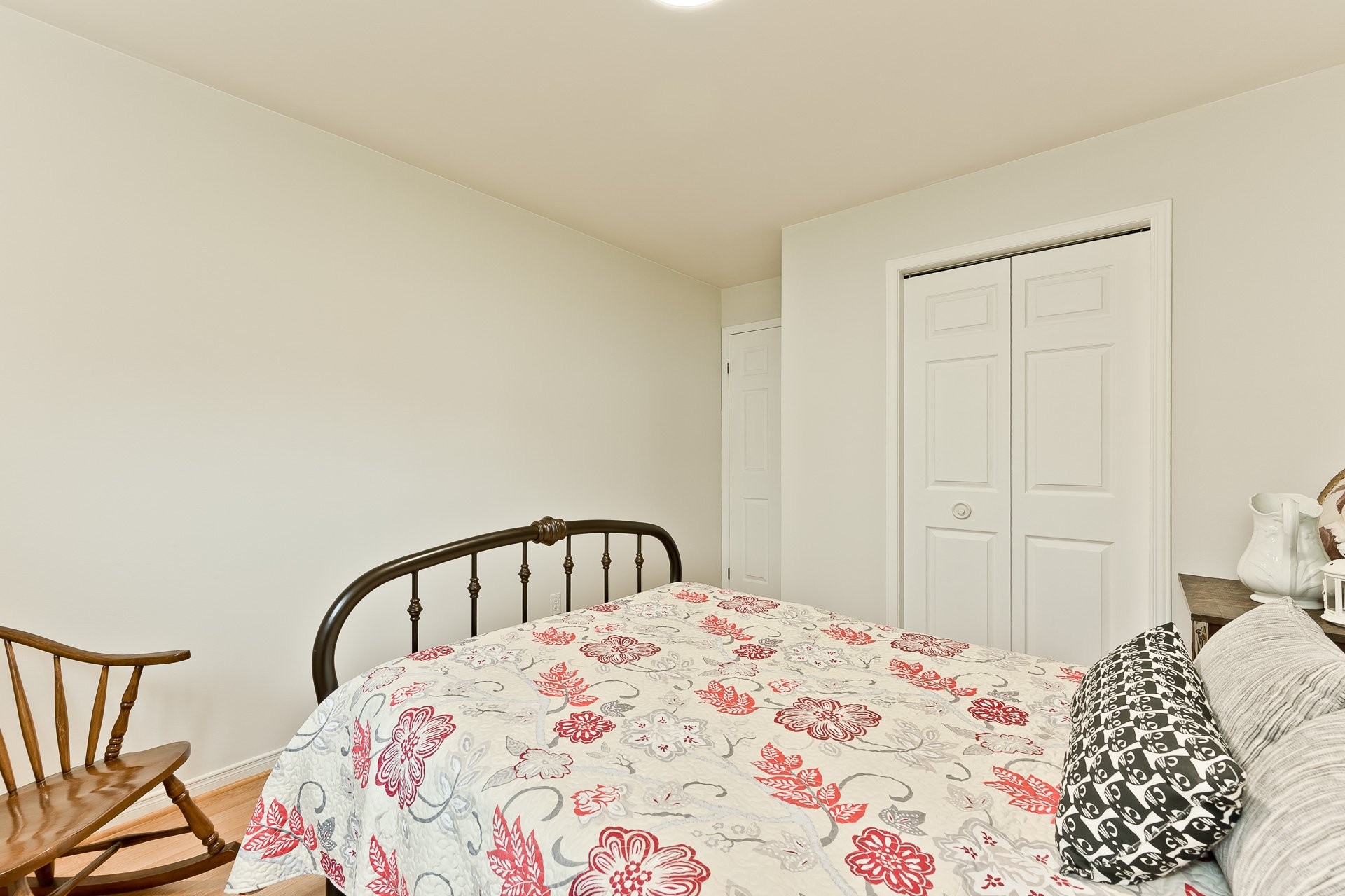 









1850


Rue de Châteaumont

,
Sherbrooke (Fleurimont),




QC
J1G5C4

