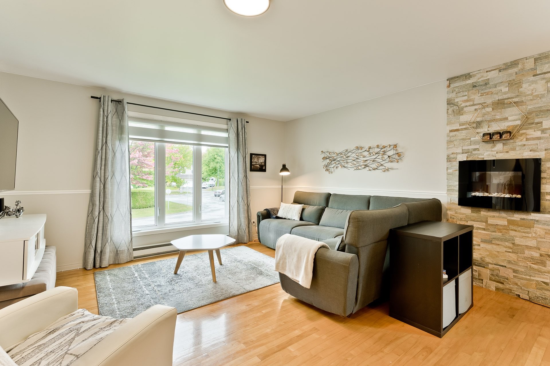 









1850


Rue de Châteaumont

,
Sherbrooke (Fleurimont),




QC
J1G5C4

