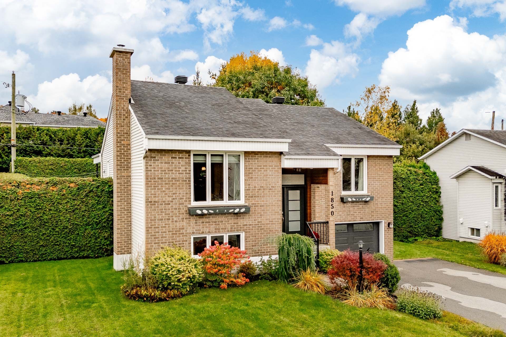 









1850


Rue de Châteaumont

,
Sherbrooke (Fleurimont),




QC
J1G5C4

