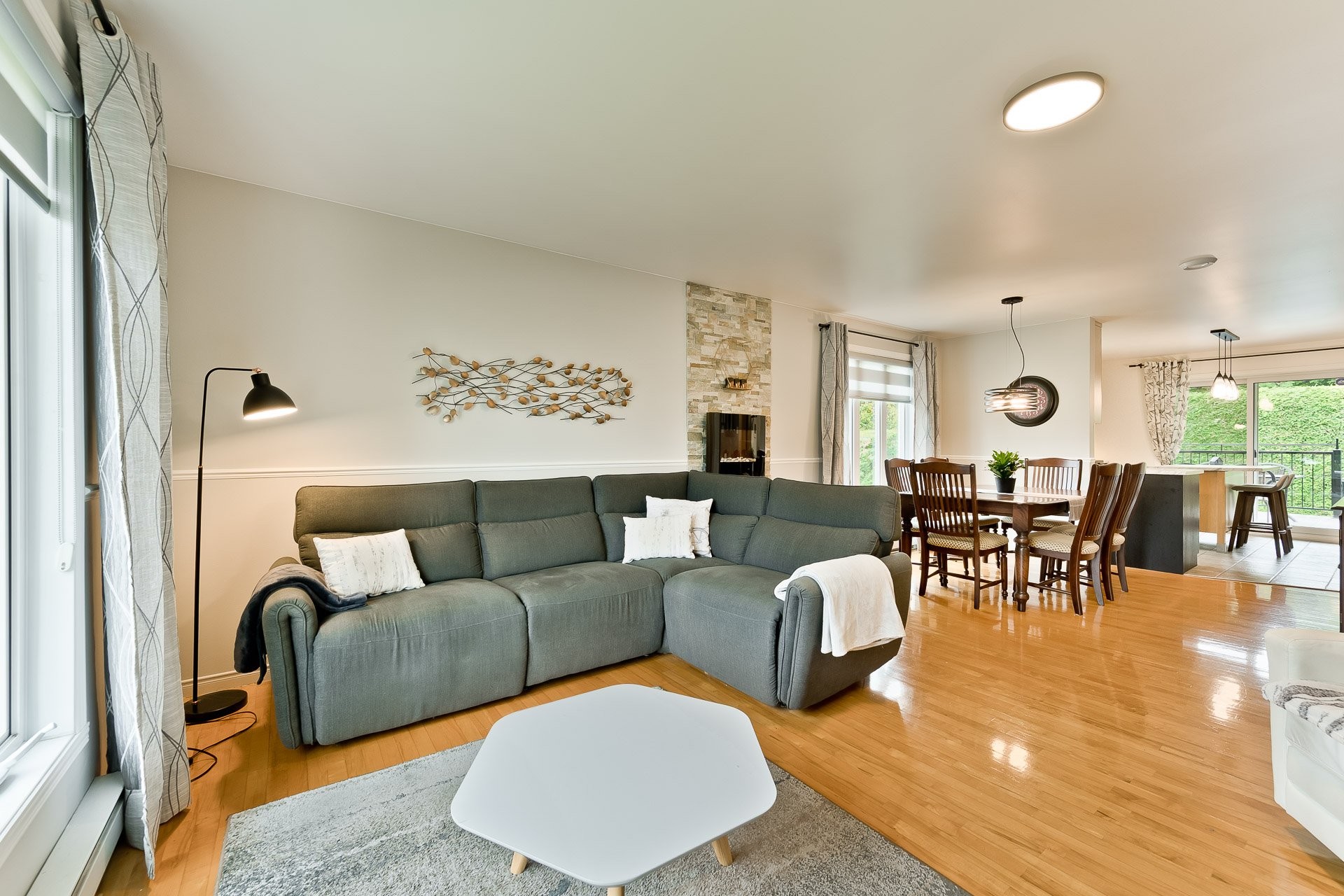 









1850


Rue de Châteaumont

,
Sherbrooke (Fleurimont),




QC
J1G5C4

