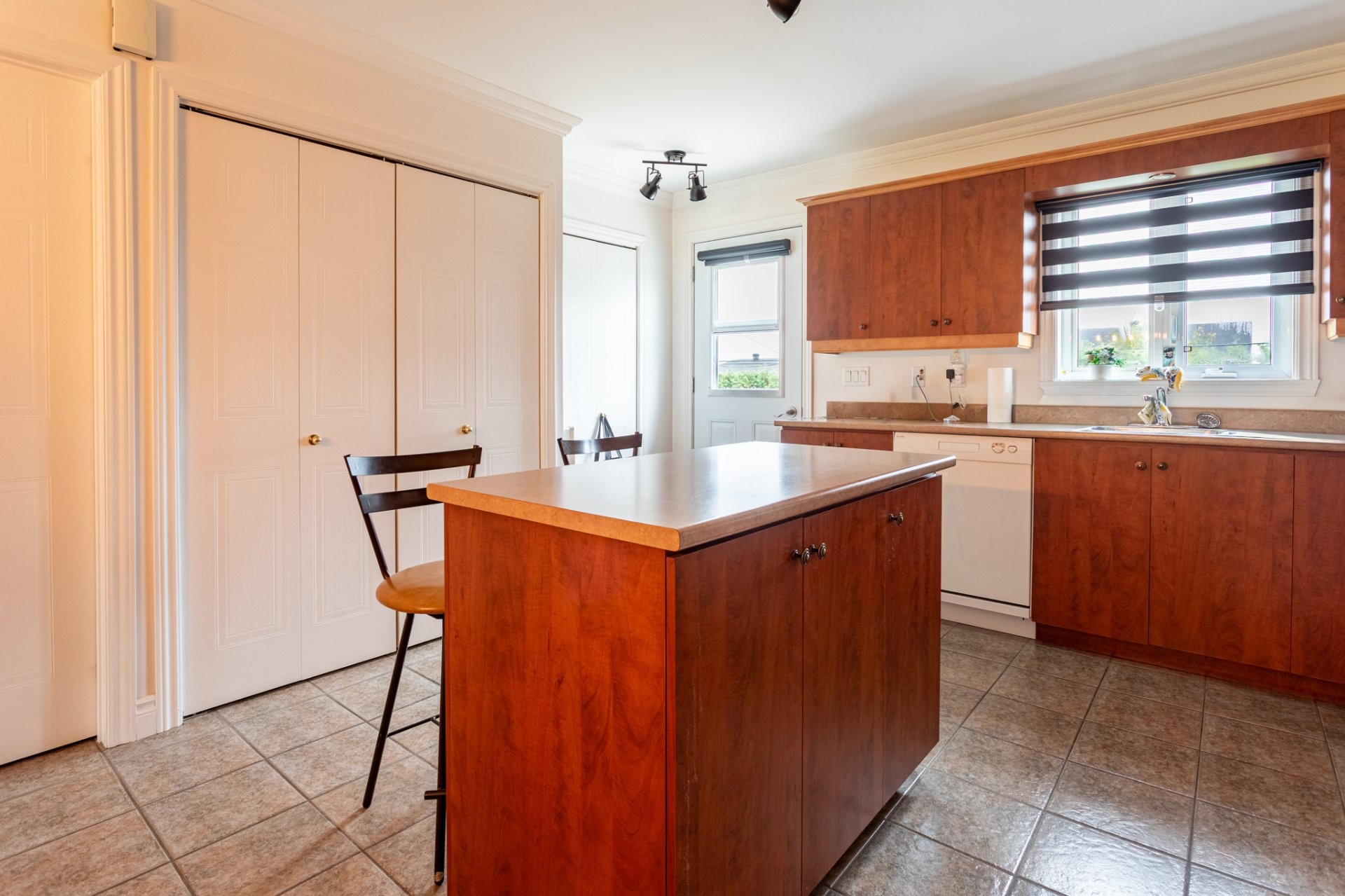 









1863


Rue Pruneau

,
Saint-Maurice,




QC
G0X2X0

