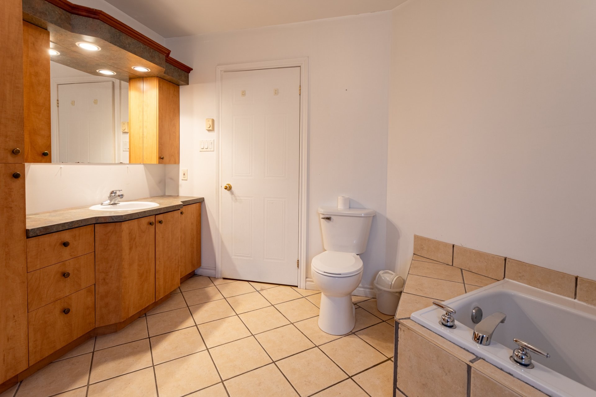 









1859


Rue Pruneau

,
Saint-Maurice,




QC
G0X2X0

