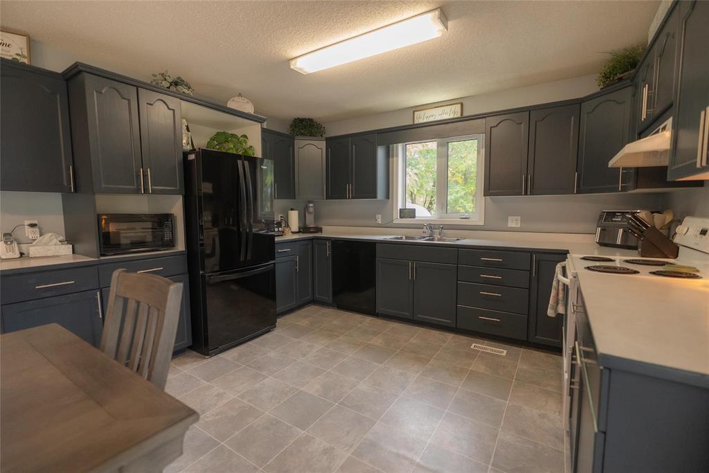 












97083 164W Road

,
St Lazare,




Manitoba
R0J1Y0

