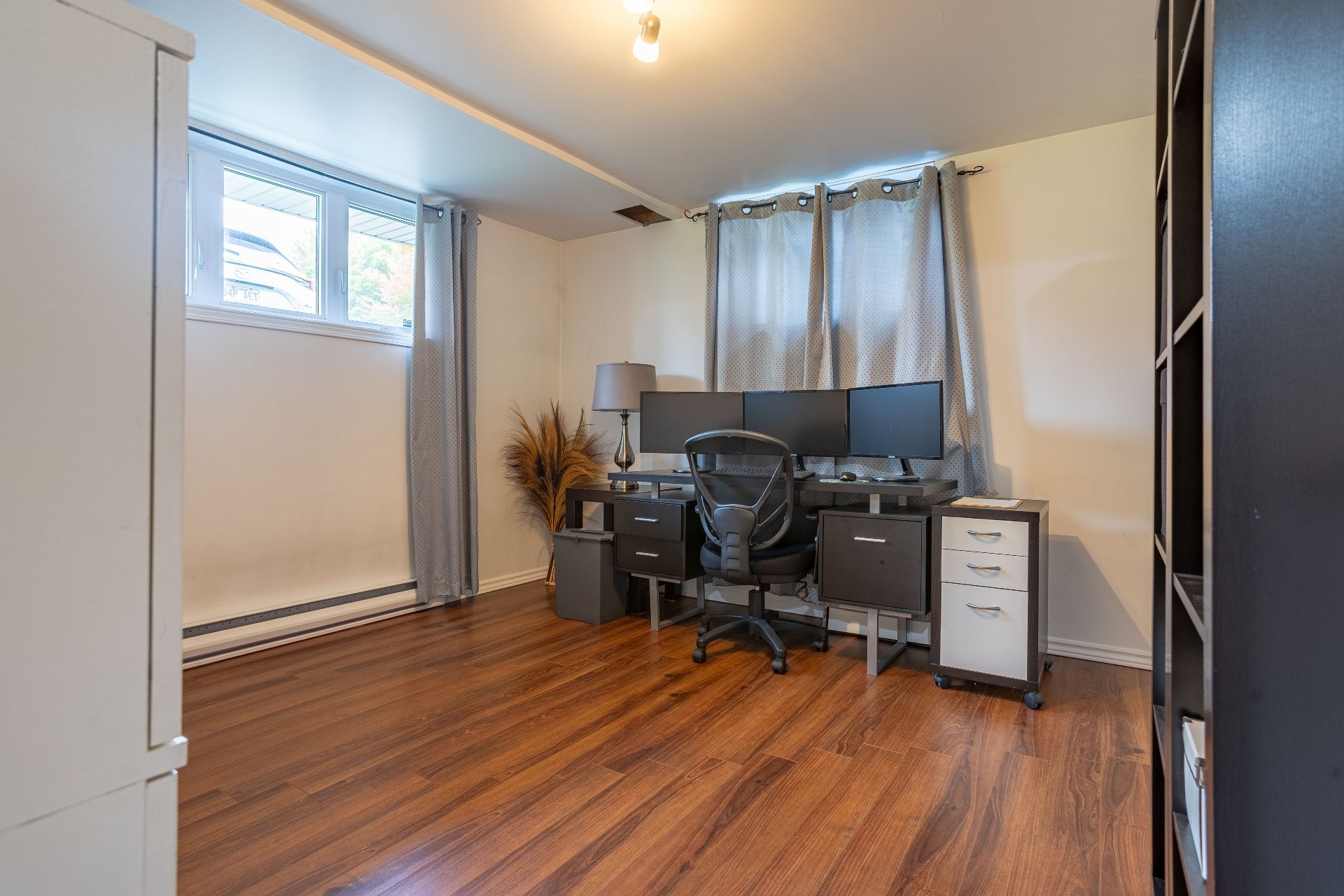 









1155


Rue Daigle

,
Trois-Rivières,




QC
G8V2L7

