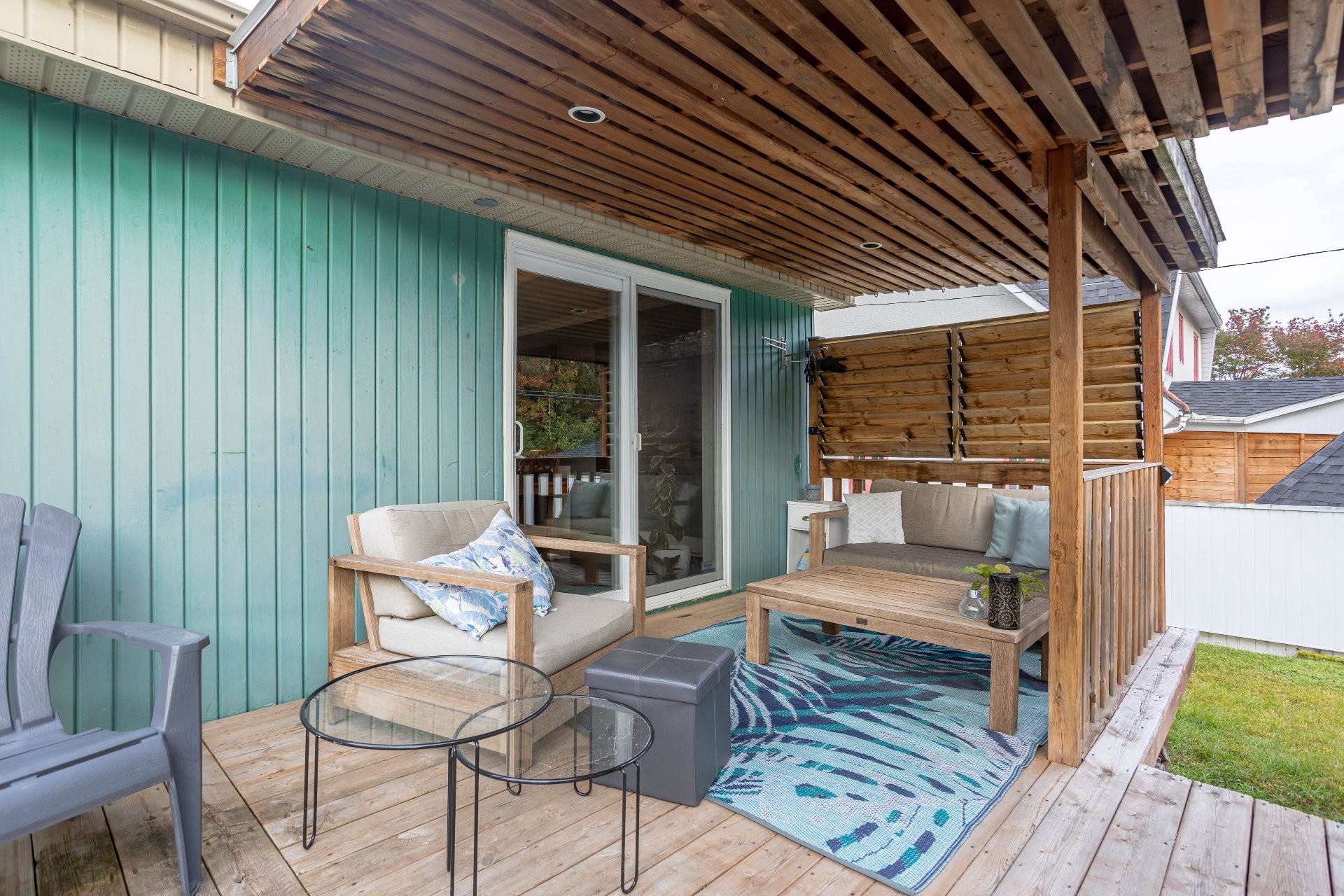 









1155


Rue Daigle

,
Trois-Rivières,




QC
G8V2L7

