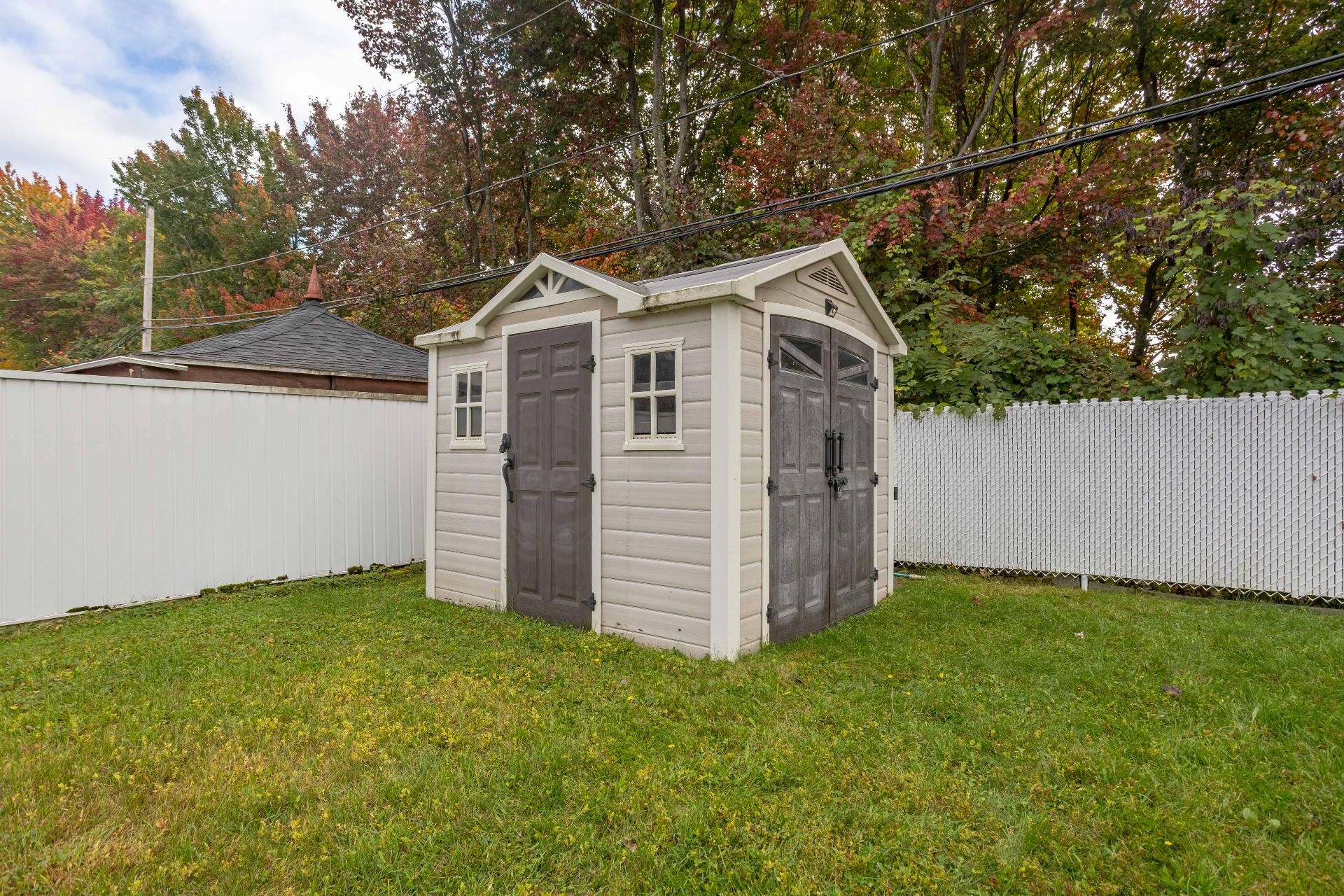 









1155


Rue Daigle

,
Trois-Rivières,




QC
G8V2L7

