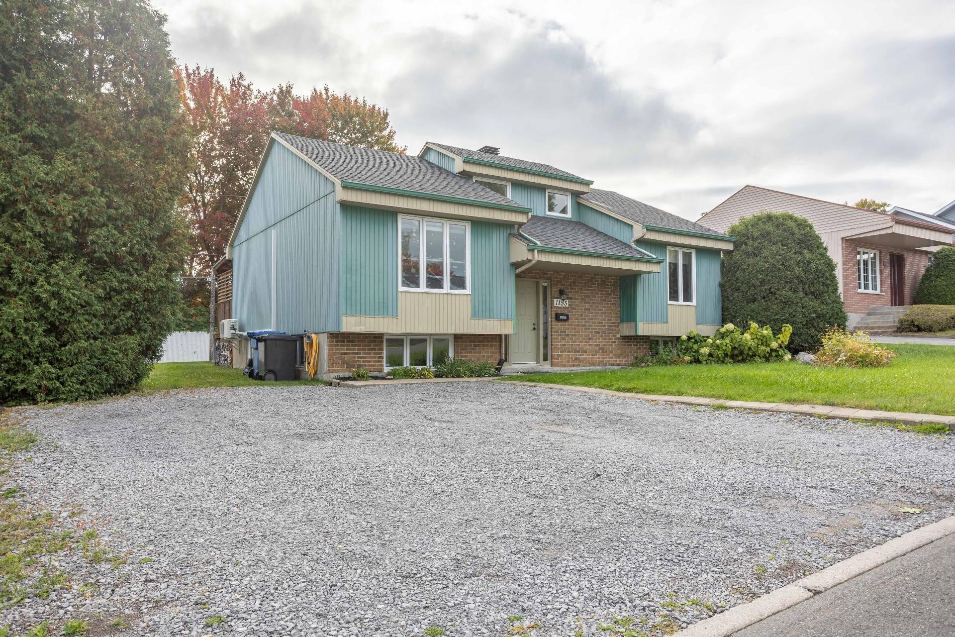 









1155


Rue Daigle

,
Trois-Rivières,




QC
G8V2L7

