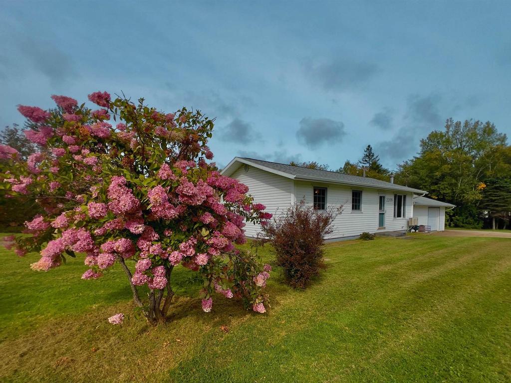 












2209 Lingan Road Road

,
Lingan,




NS
B1H 5J3

