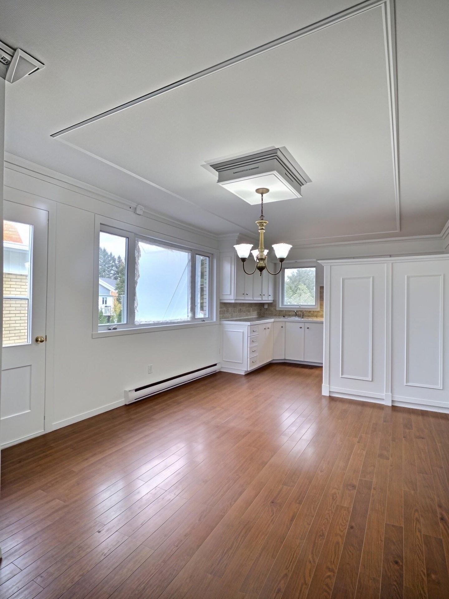 









531


21e Avenue

,
Shawinigan,




QC
G9T1B3


