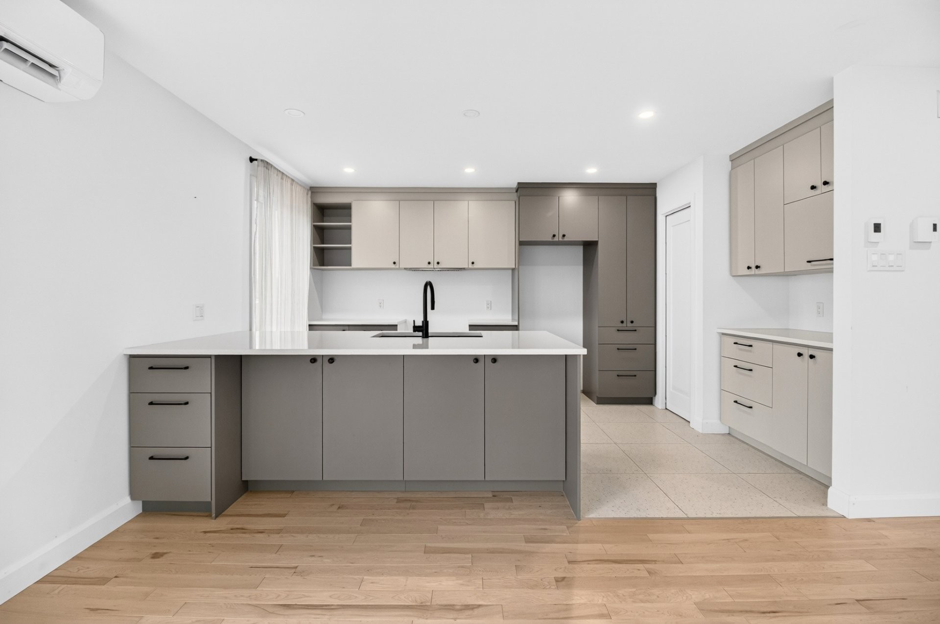 









70


Rue Massicotte

,
Champlain,




QC
G0X1C0

