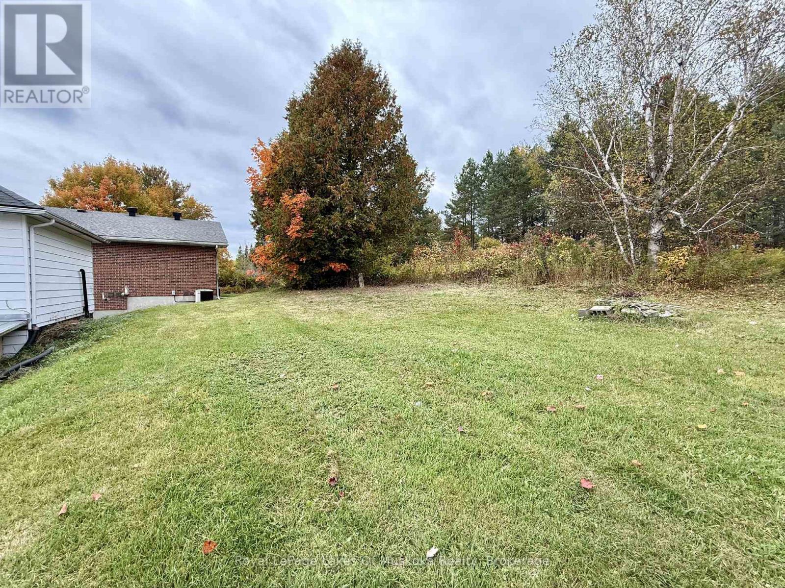 












104 ONTARIO STREET

,
Burk's Falls,




Ontario
P0A1C0

