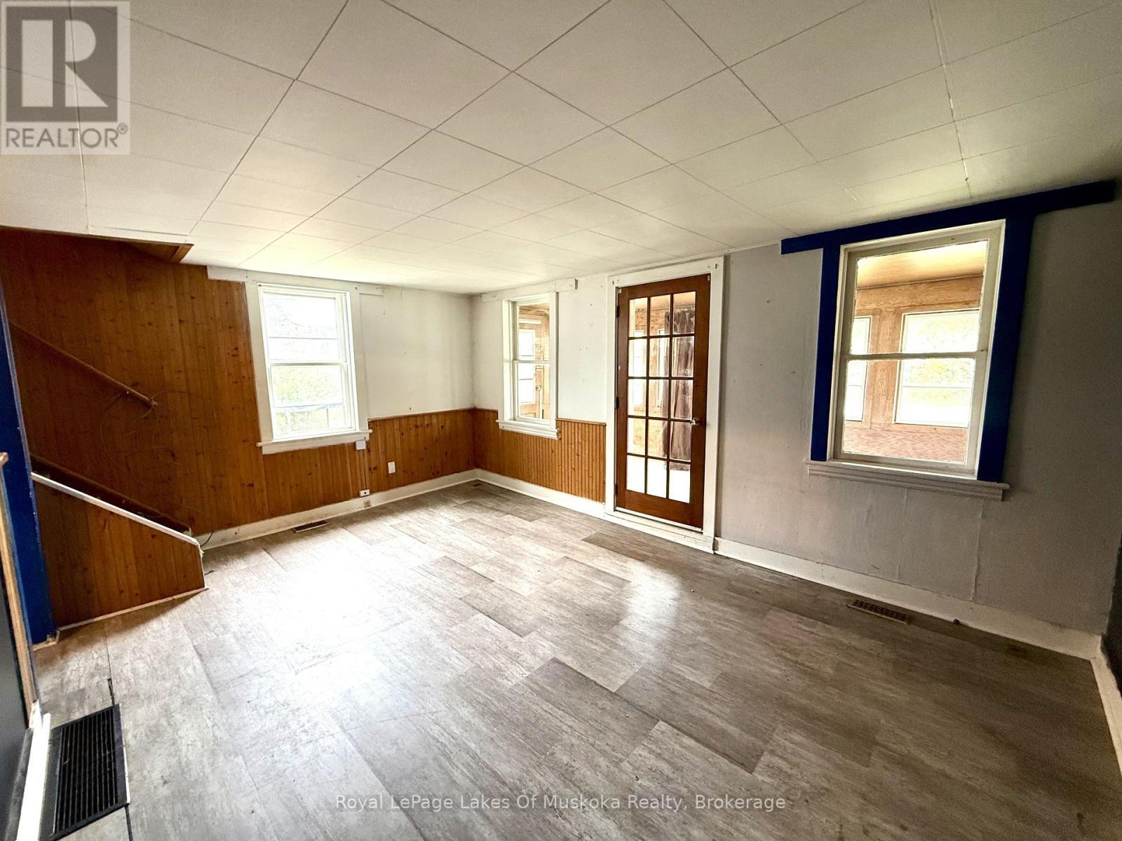 












104 ONTARIO STREET

,
Burk's Falls,




Ontario
P0A1C0

