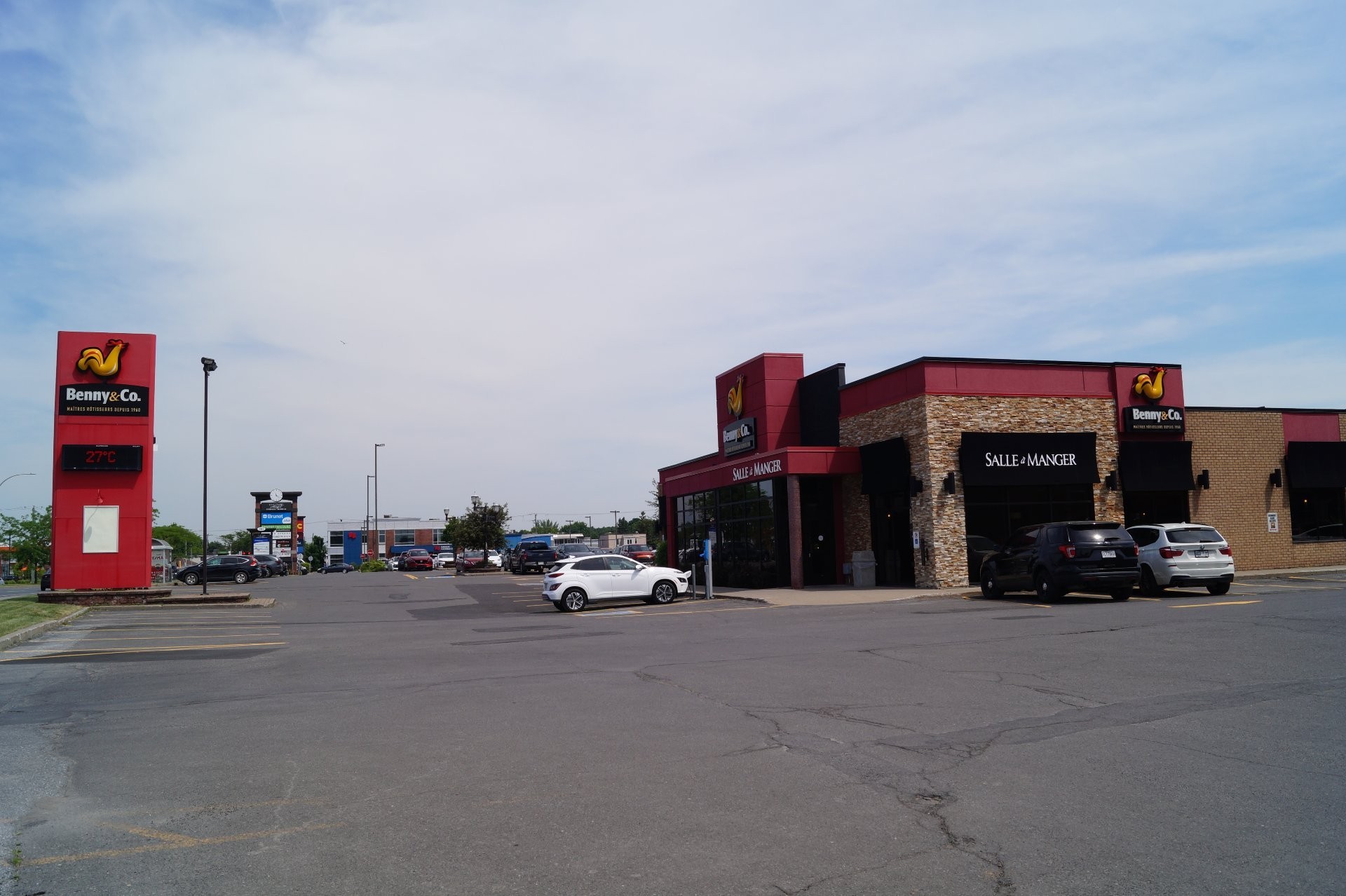 









355


Boul. du Séminaire N.

, 2,
Saint-Jean-sur-Richelieu,




QC
J3B8C5

