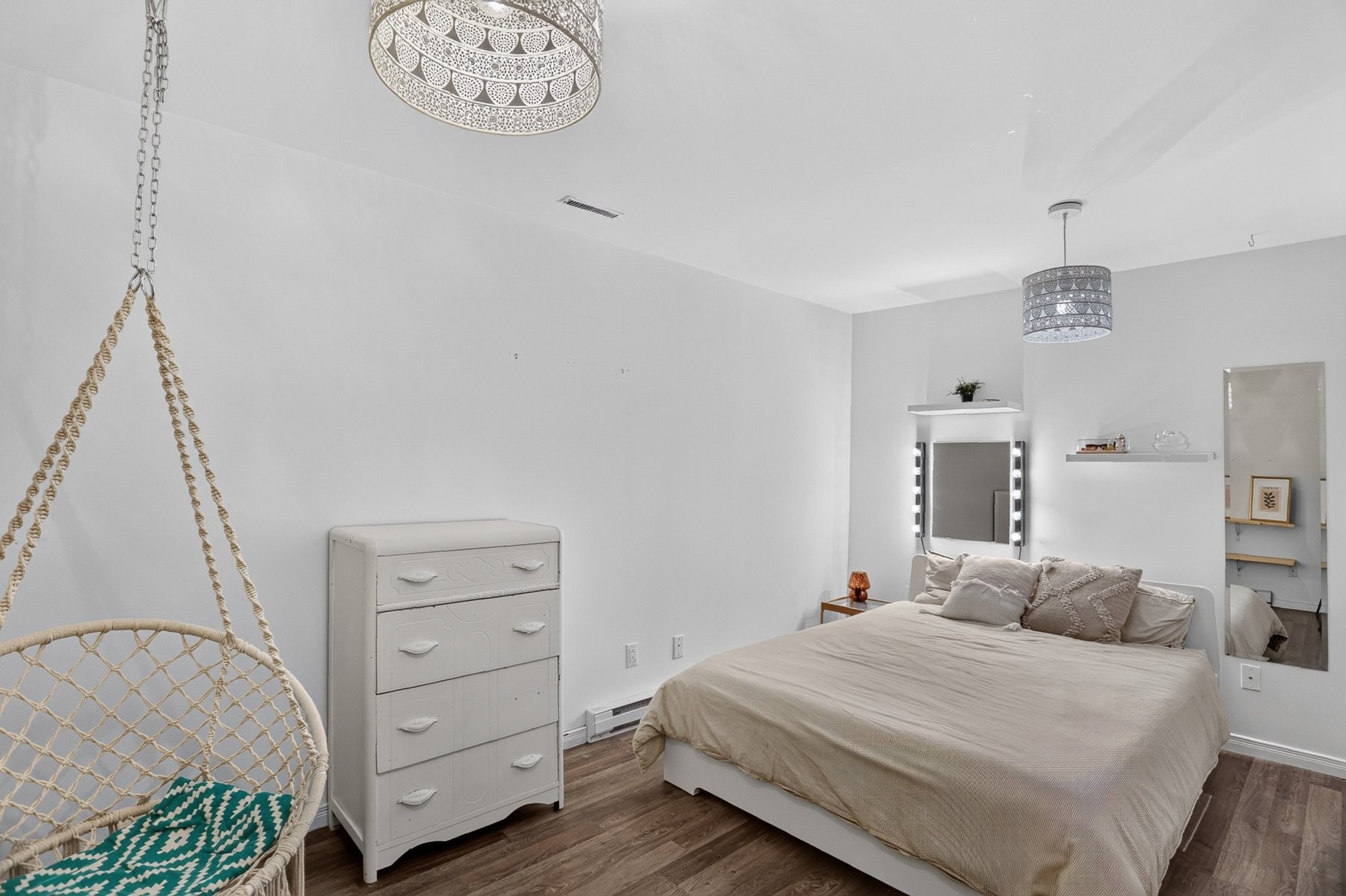 









3422


Av. Ste-Marthe

,
Shawinigan,




QC
G9N4Z3

