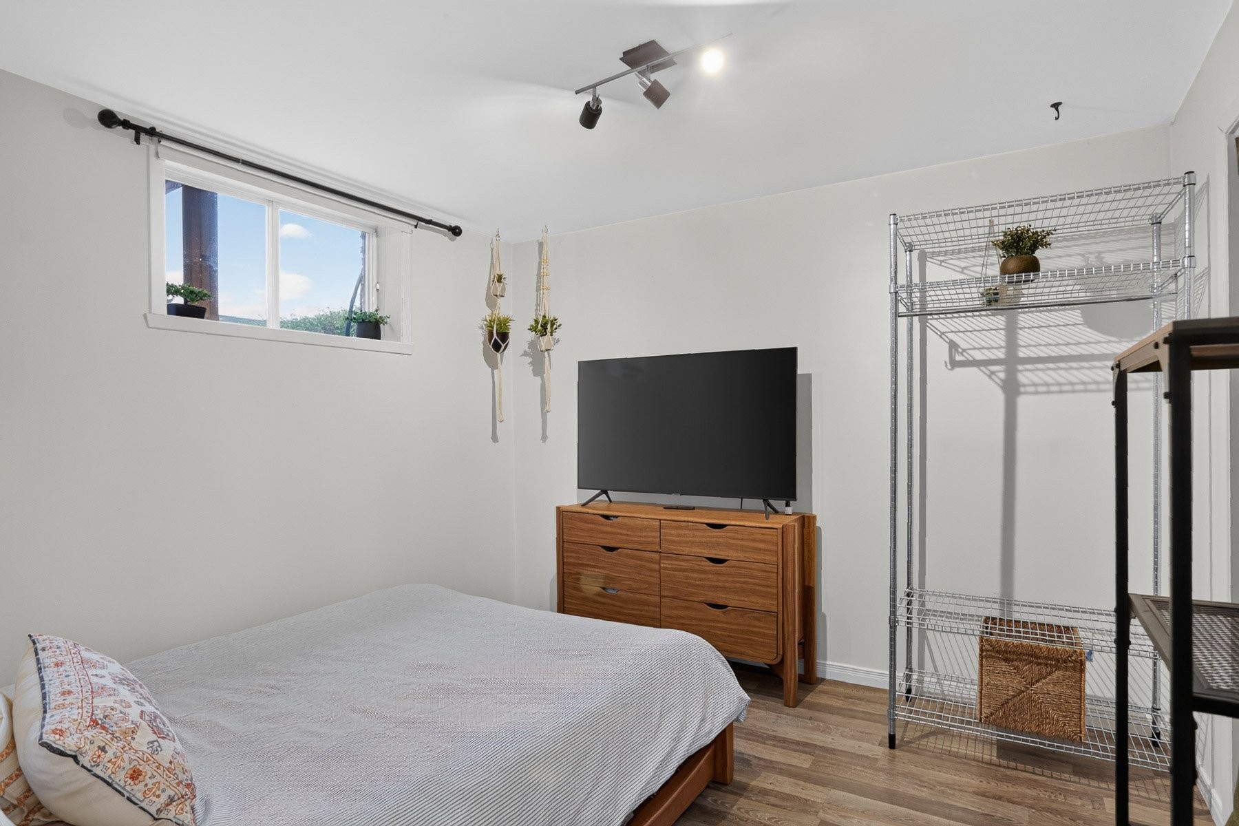 









3422


Av. Ste-Marthe

,
Shawinigan,




QC
G9N4Z3

