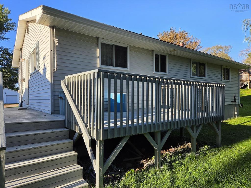 












46 Minerva Drive

,
Truro,




NS
B2N 5N7

