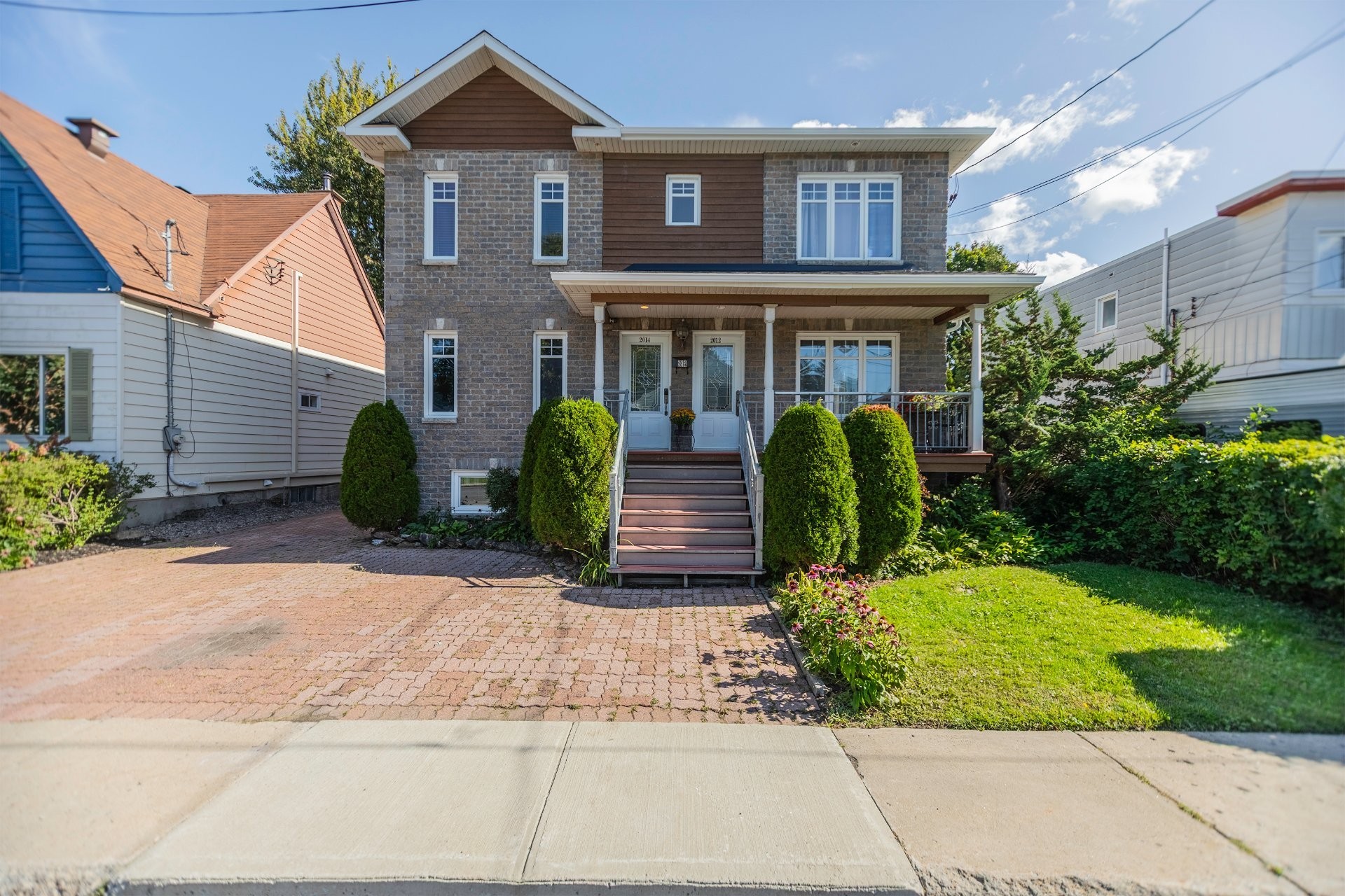 









2012

 - 2014


Rue St-Pierre

,
Longueuil (Le Vieux-Longueuil),




QC
J4P3K6

