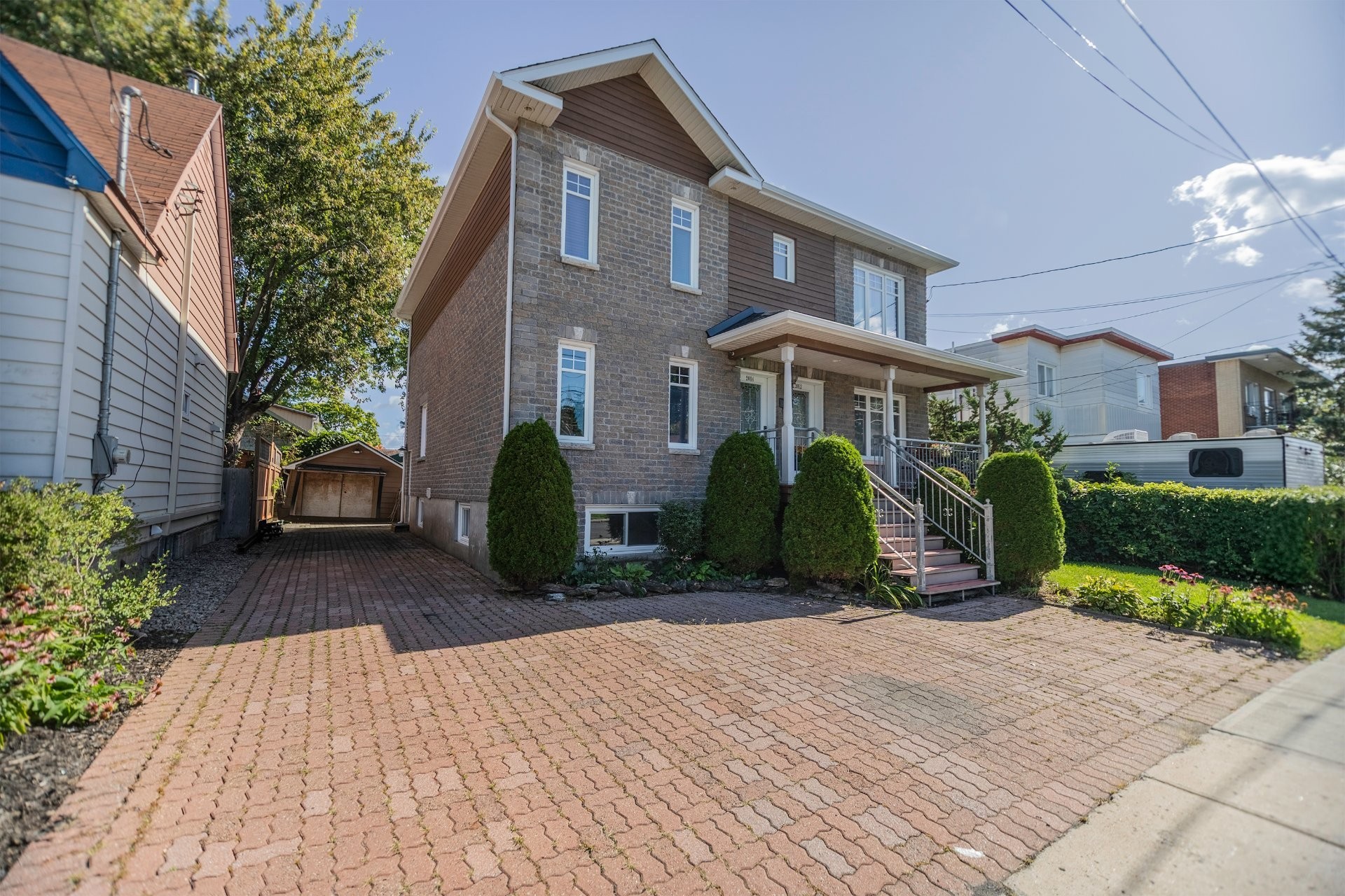 









2012

 - 2014


Rue St-Pierre

,
Longueuil (Le Vieux-Longueuil),




QC
J4P3K6

