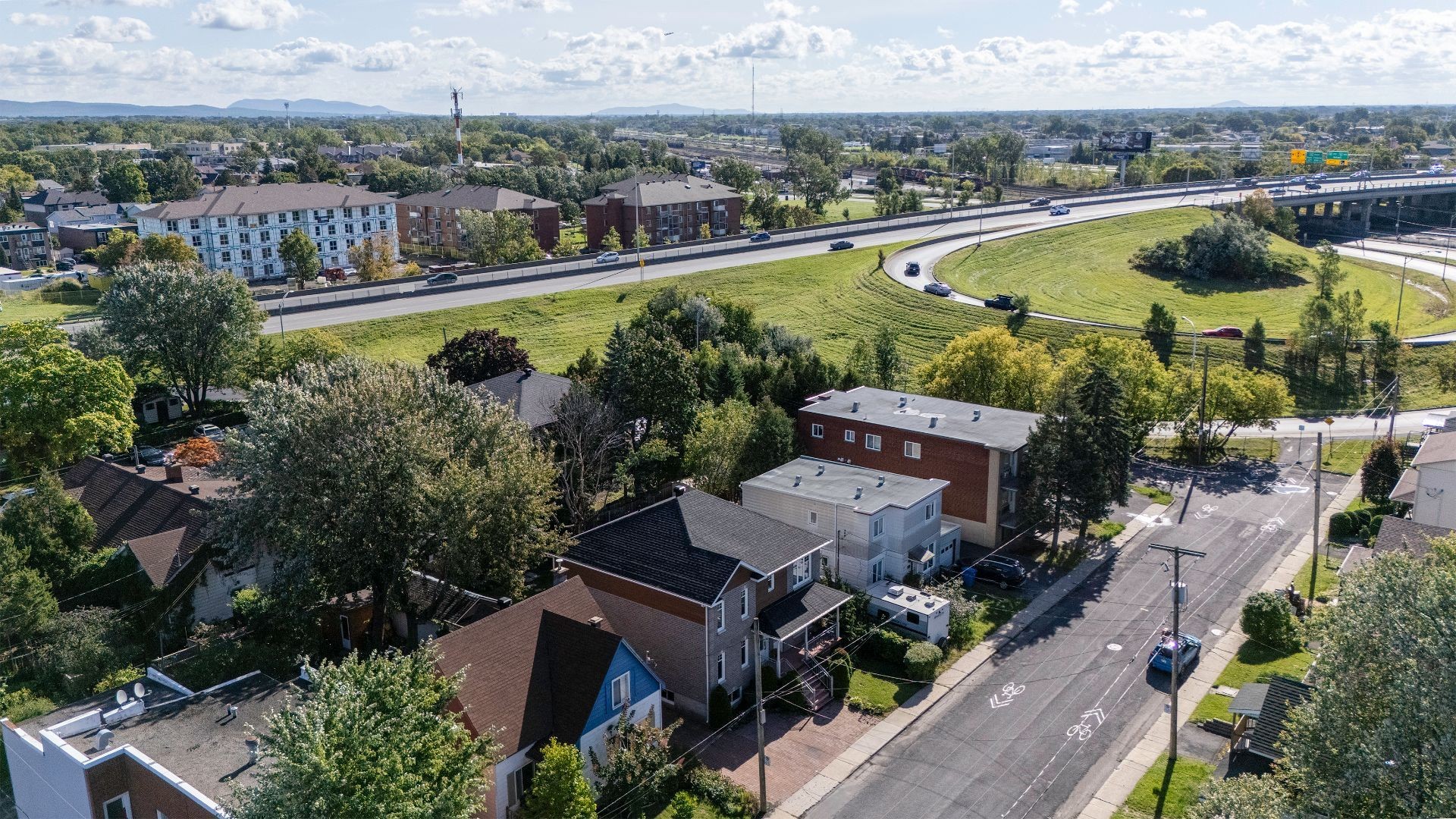 









2012

 - 2014


Rue St-Pierre

,
Longueuil (Le Vieux-Longueuil),




QC
J4P3K6

