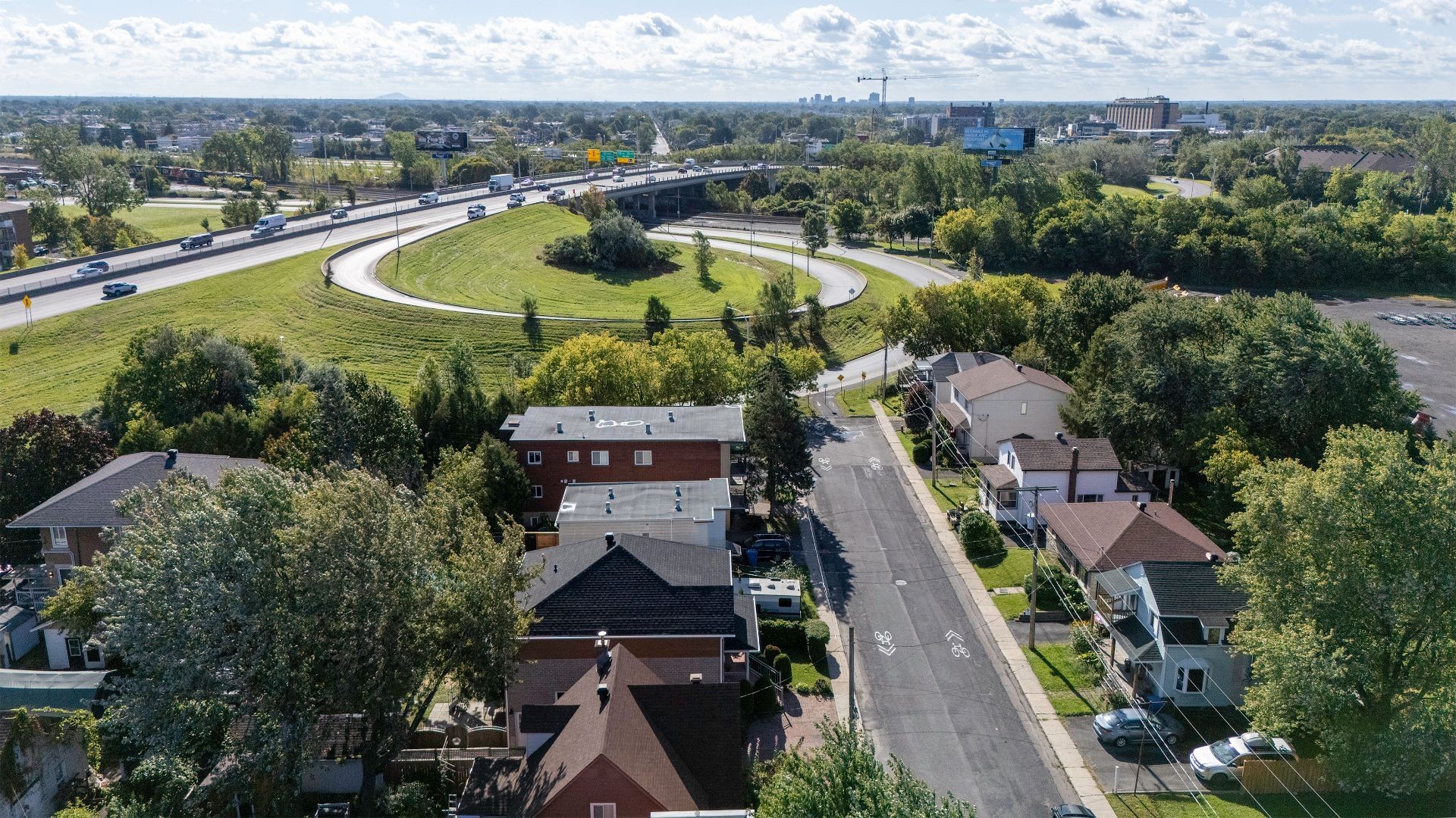 









2012

 - 2014


Rue St-Pierre

,
Longueuil (Le Vieux-Longueuil),




QC
J4P3K6

