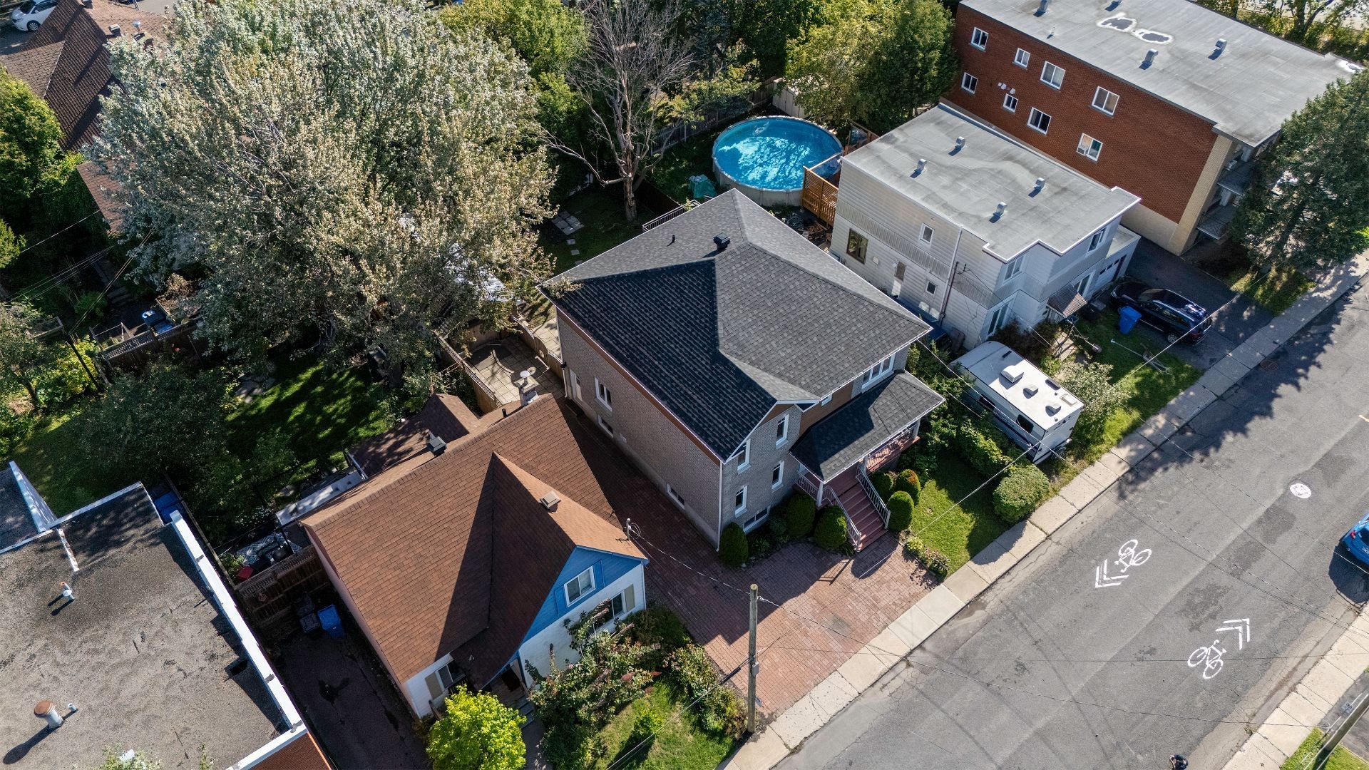 









2012

 - 2014


Rue St-Pierre

,
Longueuil (Le Vieux-Longueuil),




QC
J4P3K6

