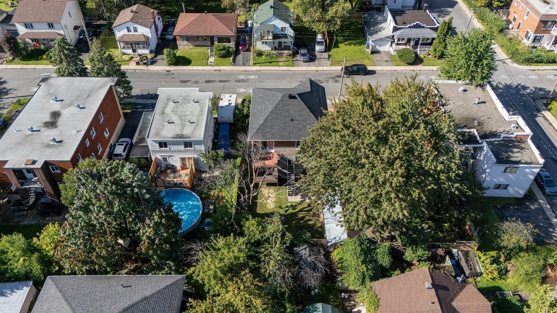 









2012

 - 2014


Rue St-Pierre

,
Longueuil (Le Vieux-Longueuil),




QC
J4P3K6

