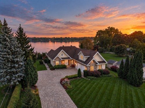 Featured Listing Photo 