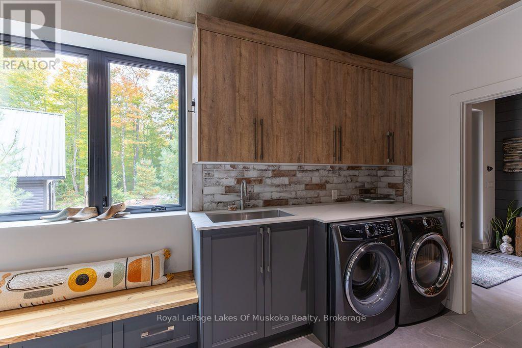 












LOT 18 - 113 GRYFFIN BLUFFS LANE

,
Huntsville (Brunel),




Ontario
P0B1M0

