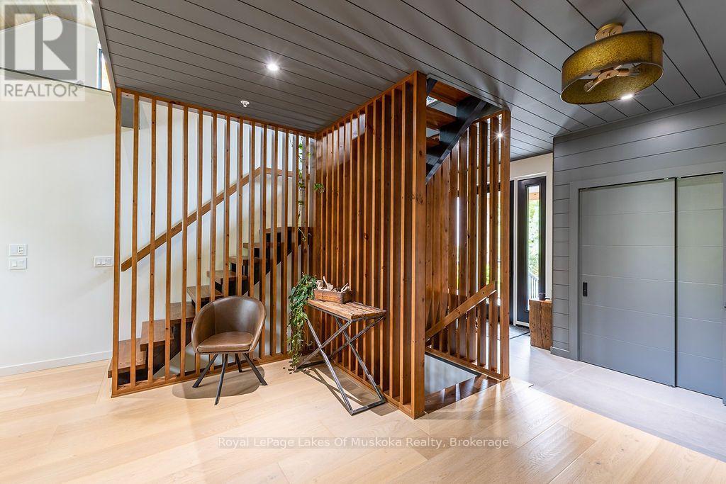 












LOT 18 - 113 GRYFFIN BLUFFS LANE

,
Huntsville (Brunel),




Ontario
P0B1M0


